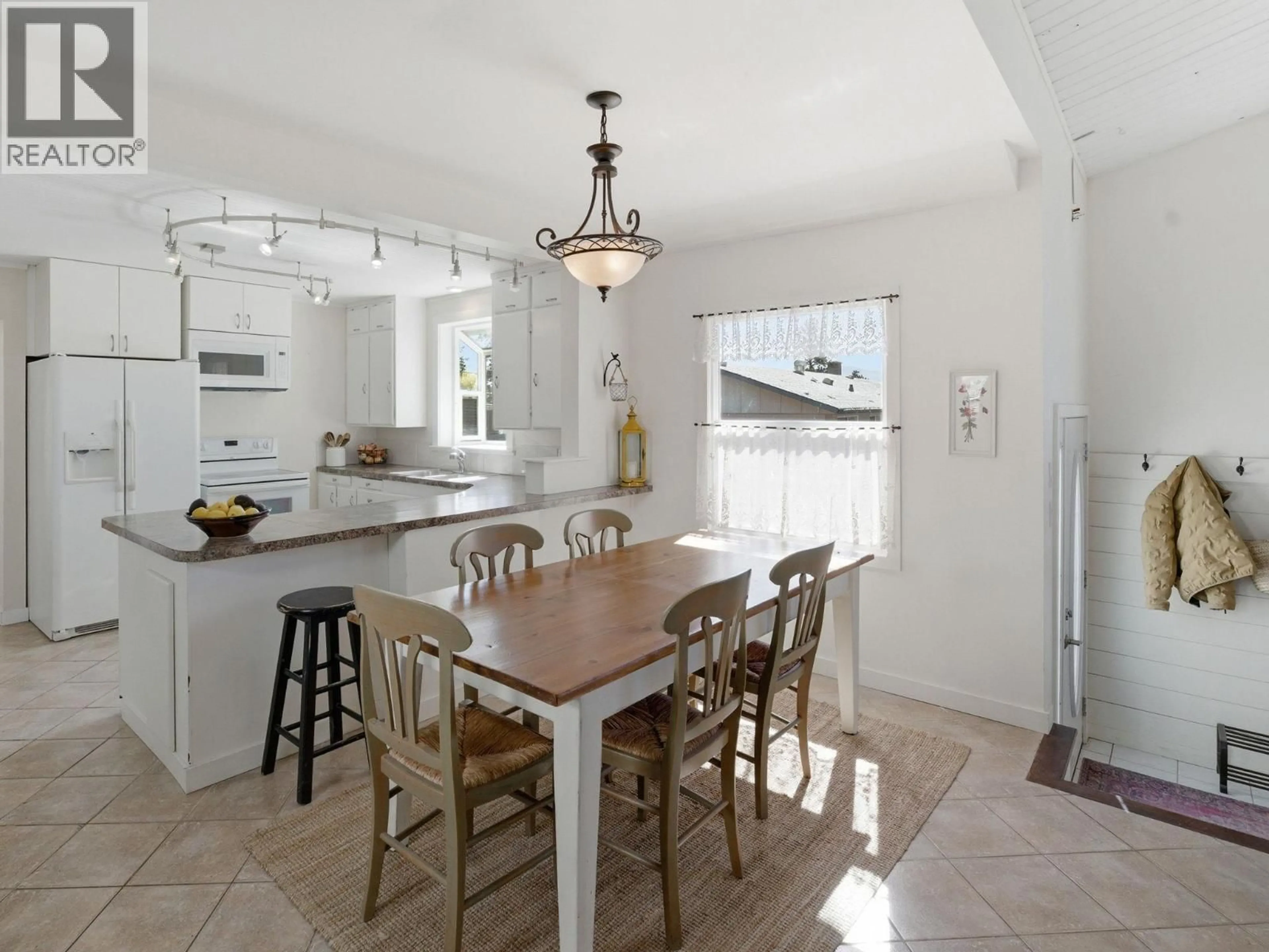 Open concept kitchen, ceramic/tile floor for 3090 SMITH CREEK ROAD, West Kelowna British Columbia V4T1M8