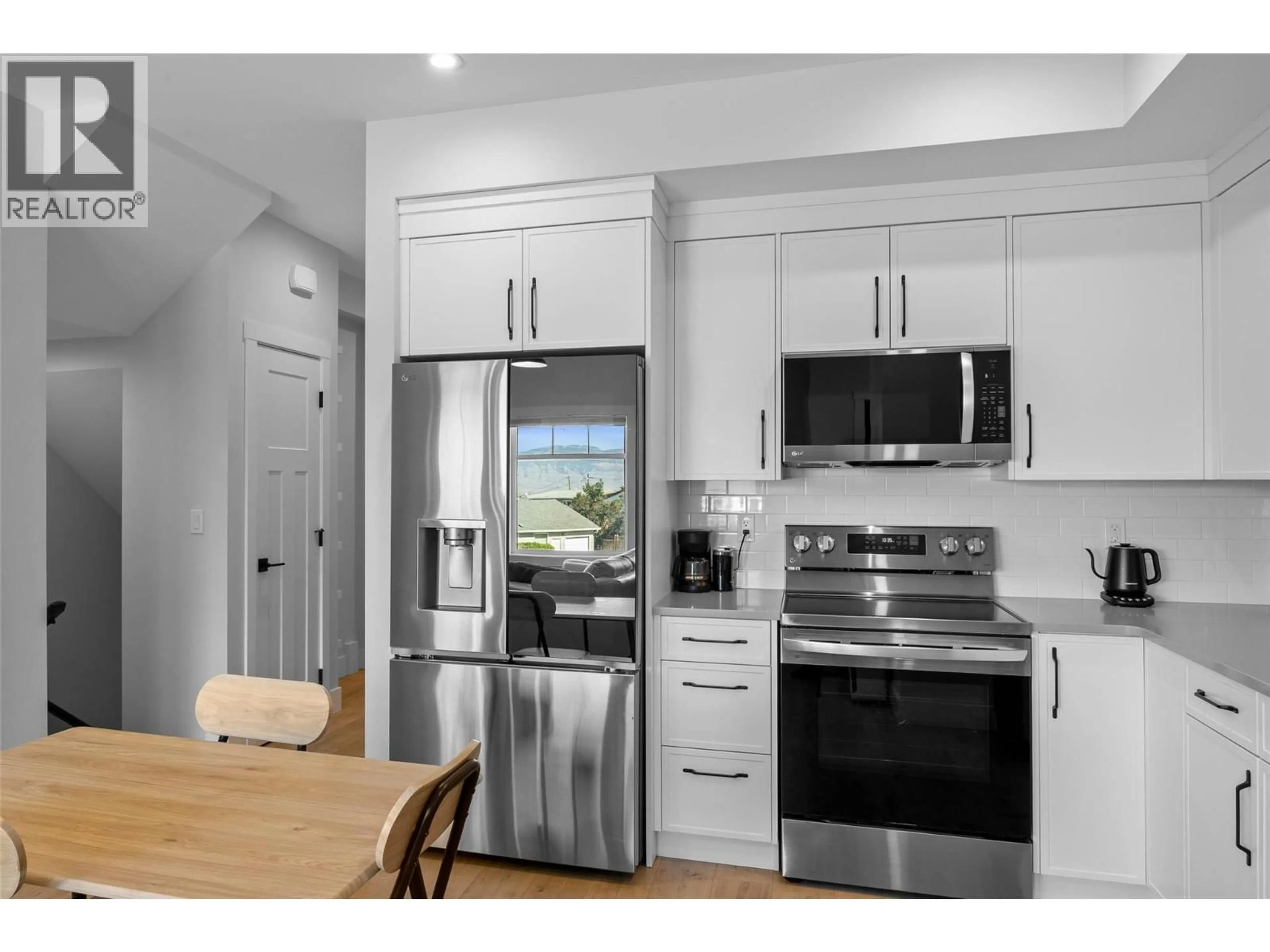 Open concept kitchen, unknown for 102 - 321 CENTRE AVENUE, Kamloops British Columbia V2C0M6