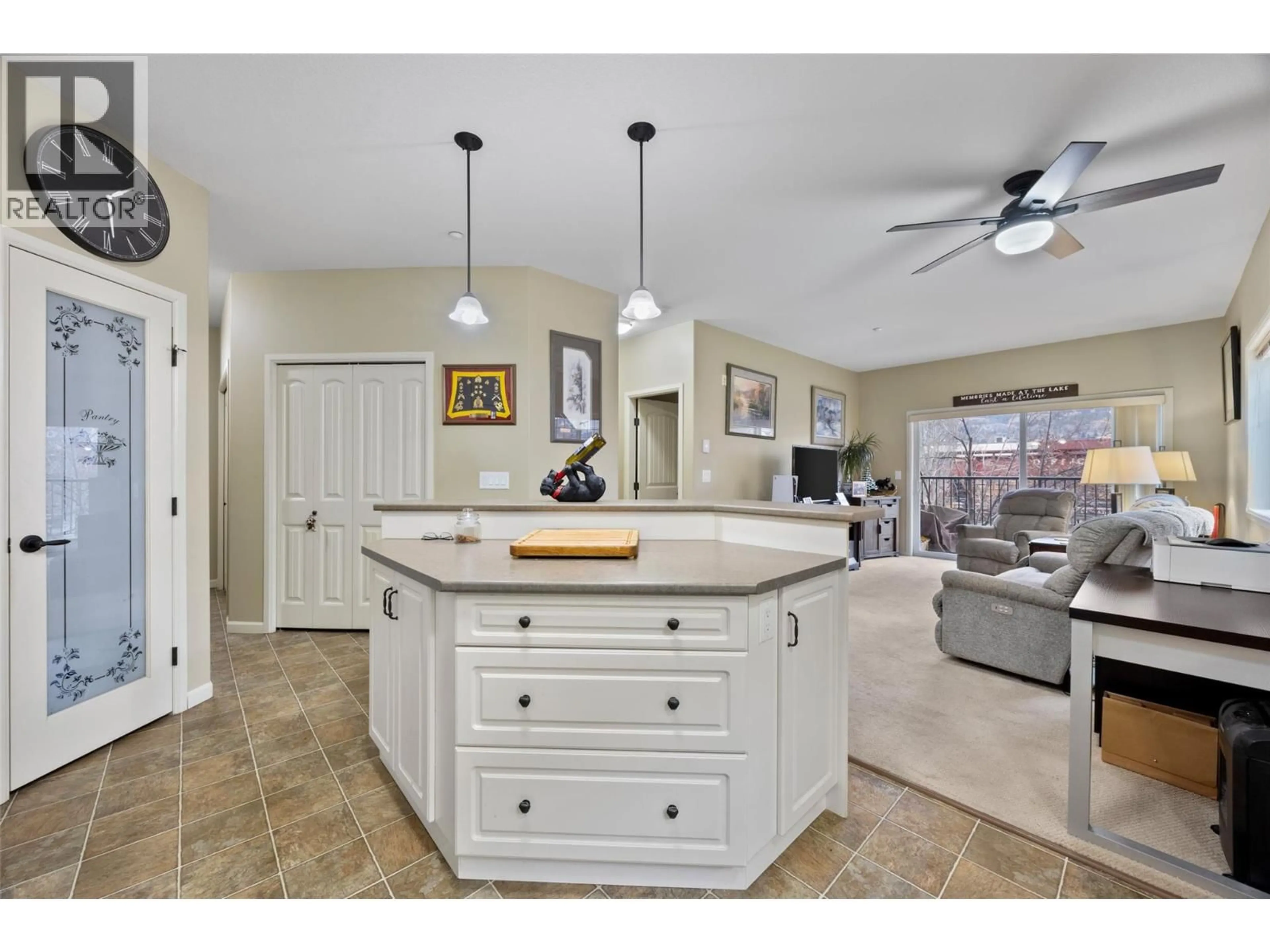 Open concept kitchen, ceramic/tile floor for 212 - 550 LORNE STREET, Kamloops British Columbia V2C1W3