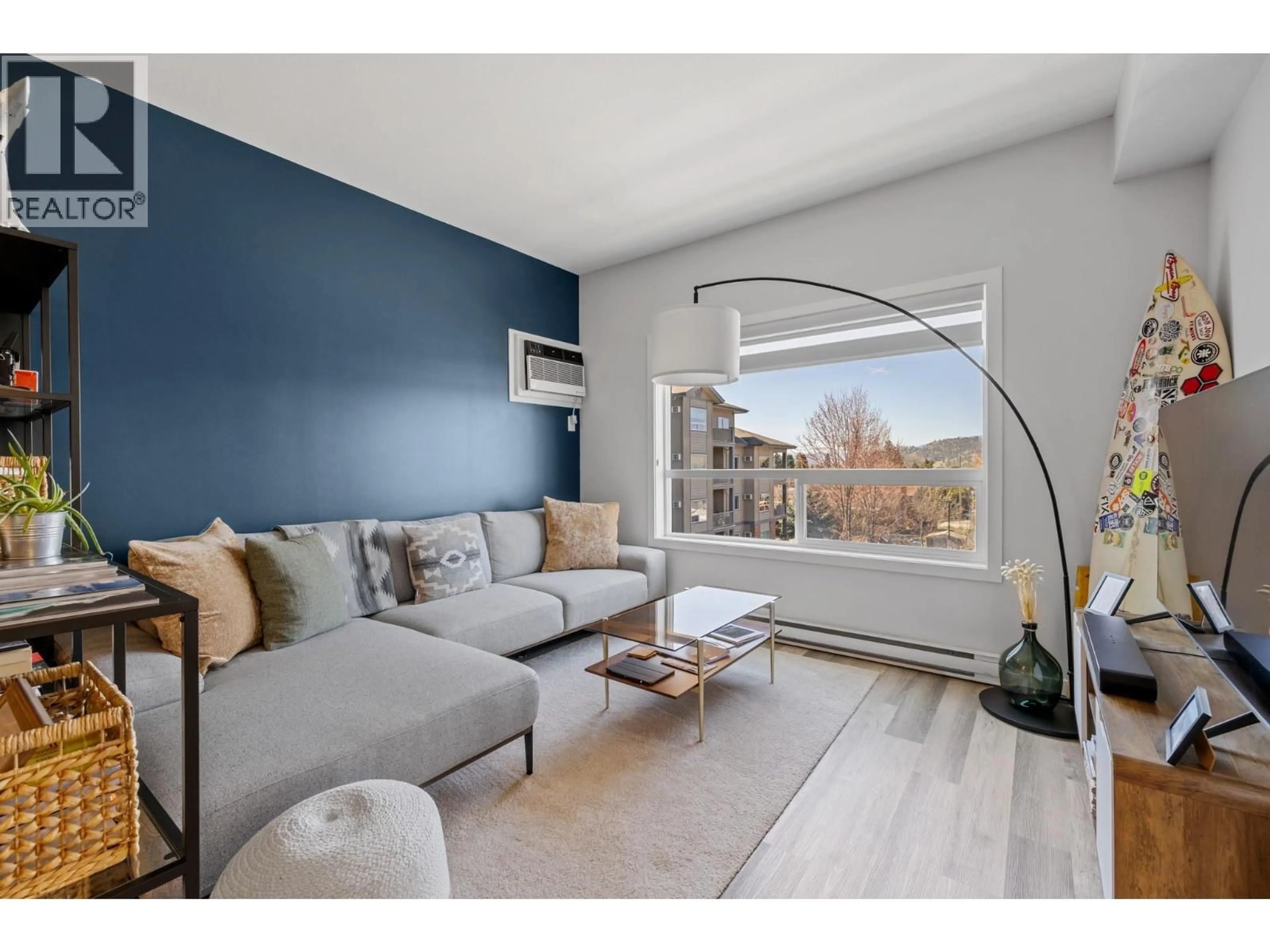 Living room with furniture, unknown for 313 - 770 RUTLAND ROAD, Kelowna British Columbia V1X3B7