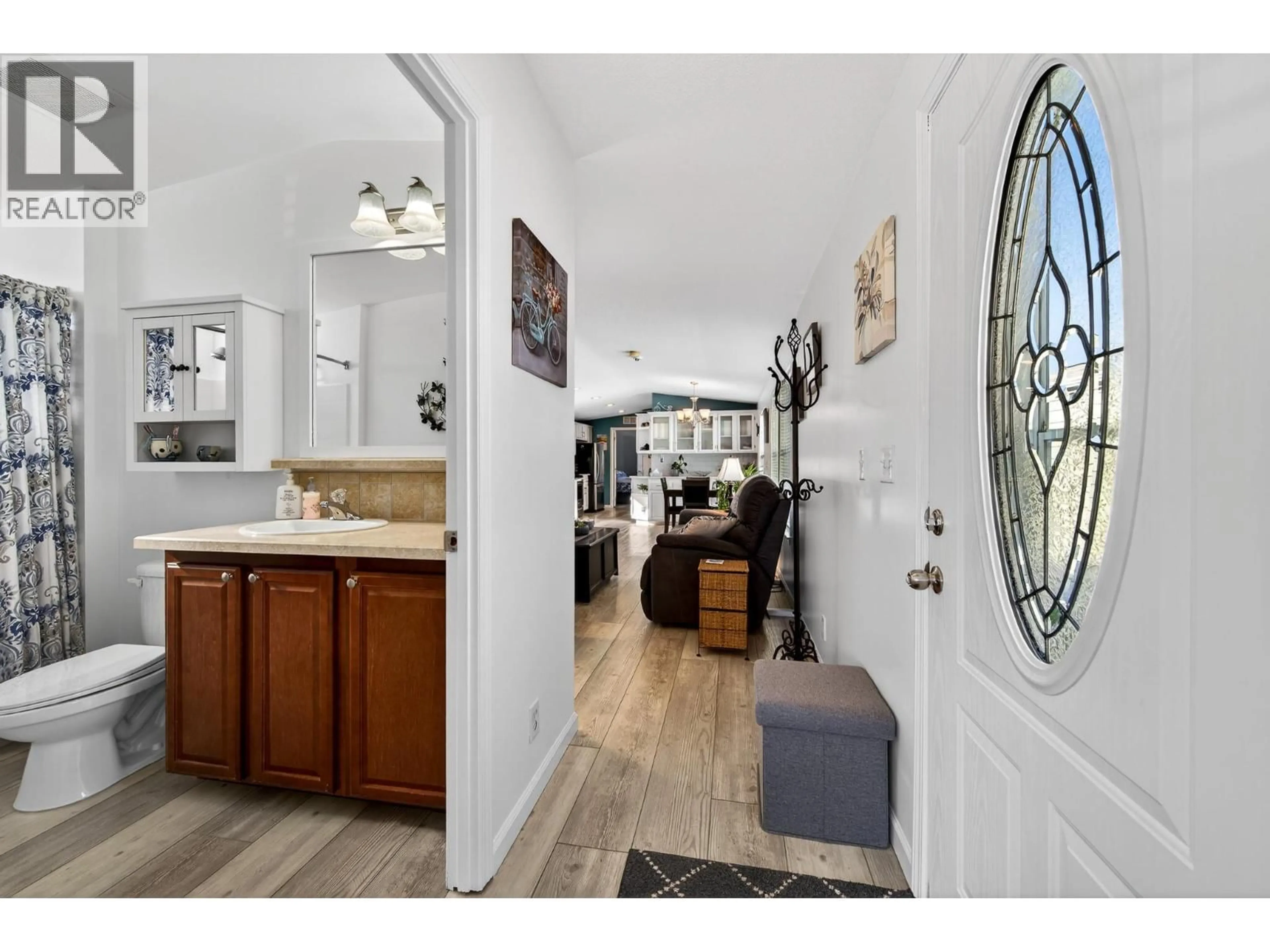 Indoor entryway for 15 - 1781 ORD ROAD, Kamloops British Columbia V2B0E8