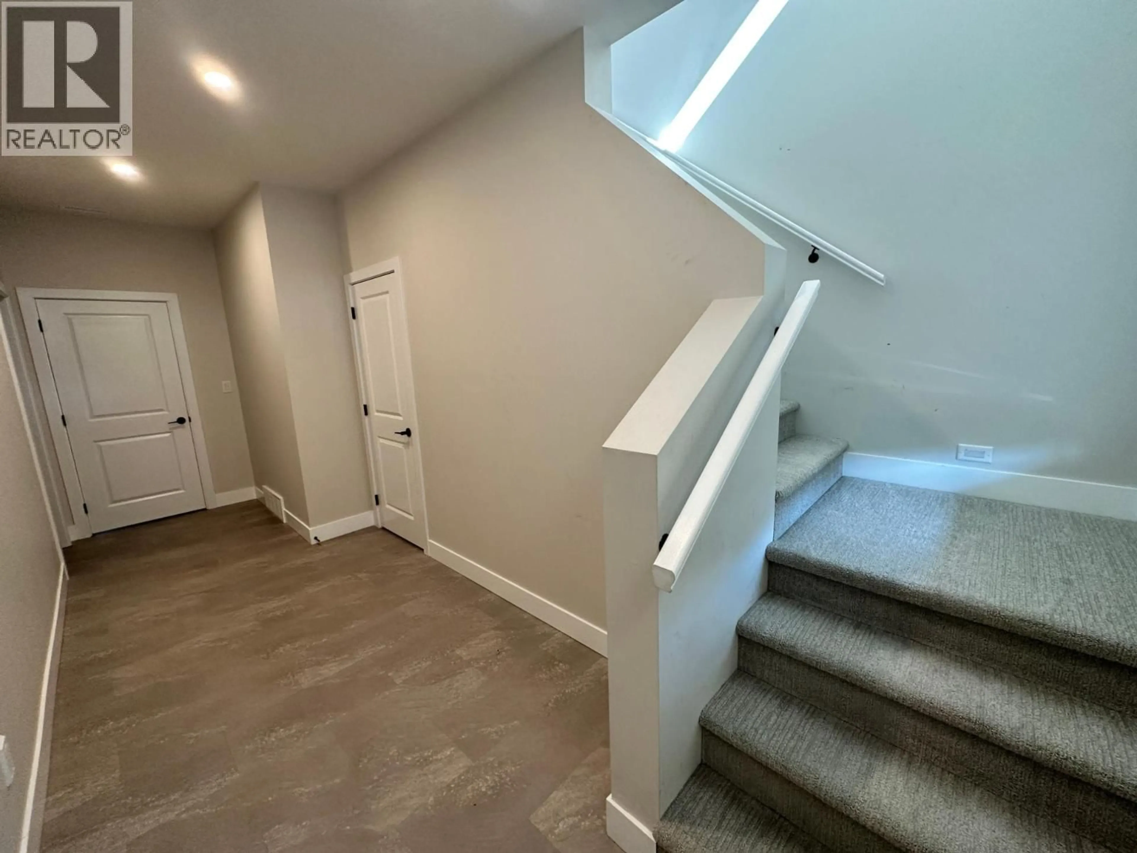 Unknown for 106 - 2648 TRANQUILLE ROAD, Kamloops British Columbia V2B0J4