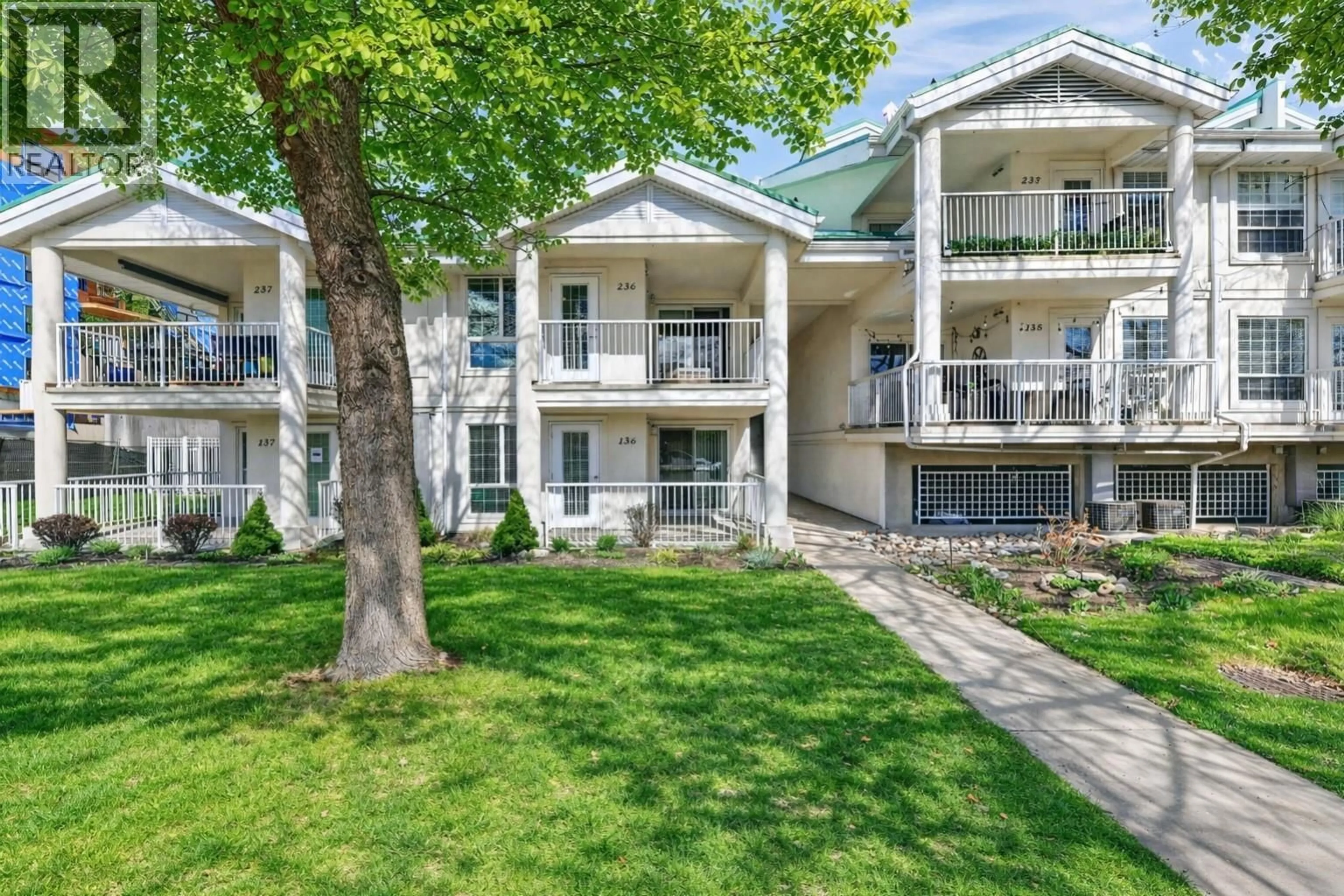 Patio, unknown for 236 - 1200 CAMERON AVENUE, Kelowna British Columbia V1W4T2