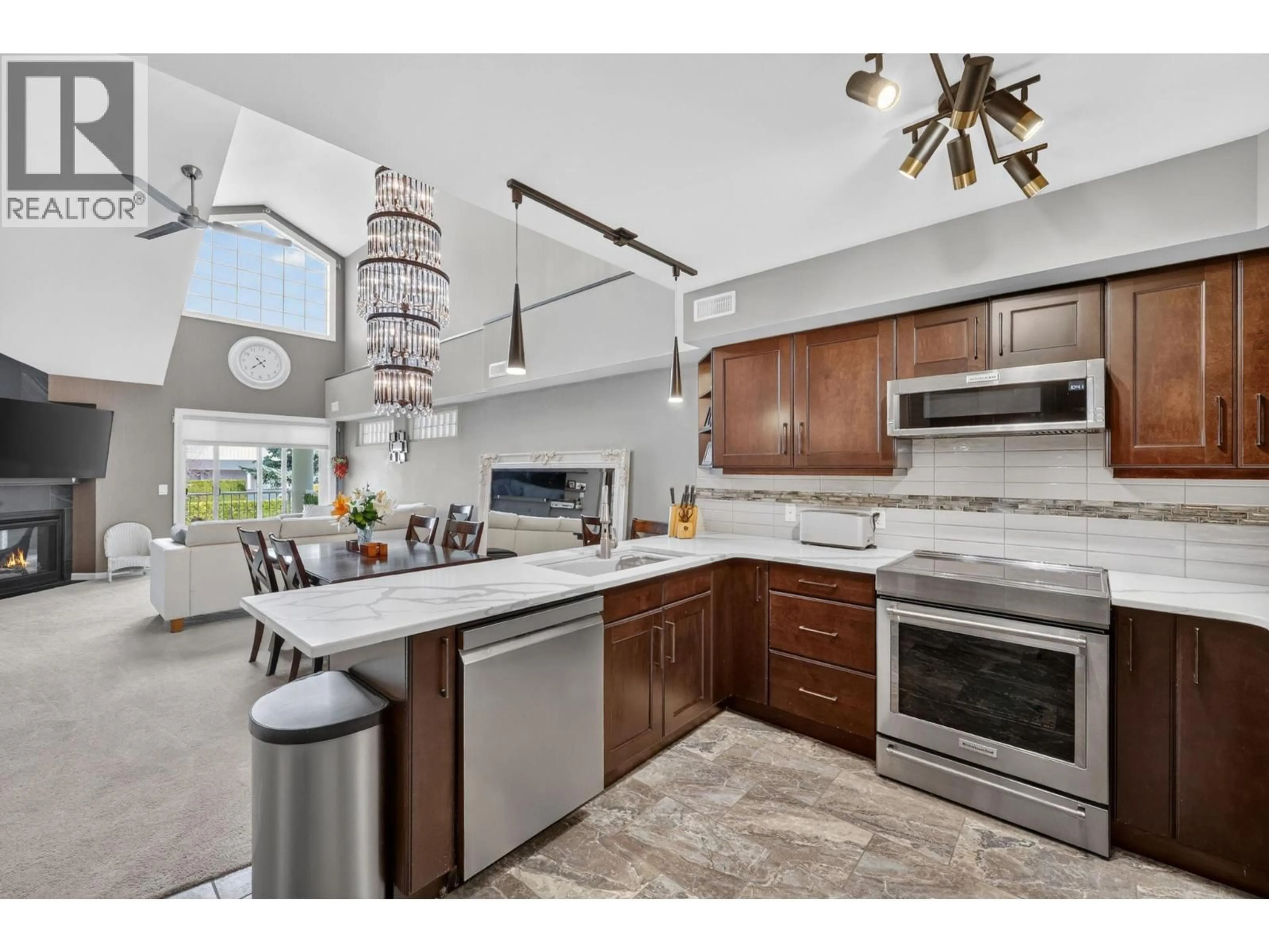 Open concept kitchen, ceramic/tile floor for 236 - 1200 CAMERON AVENUE, Kelowna British Columbia V1W4T2