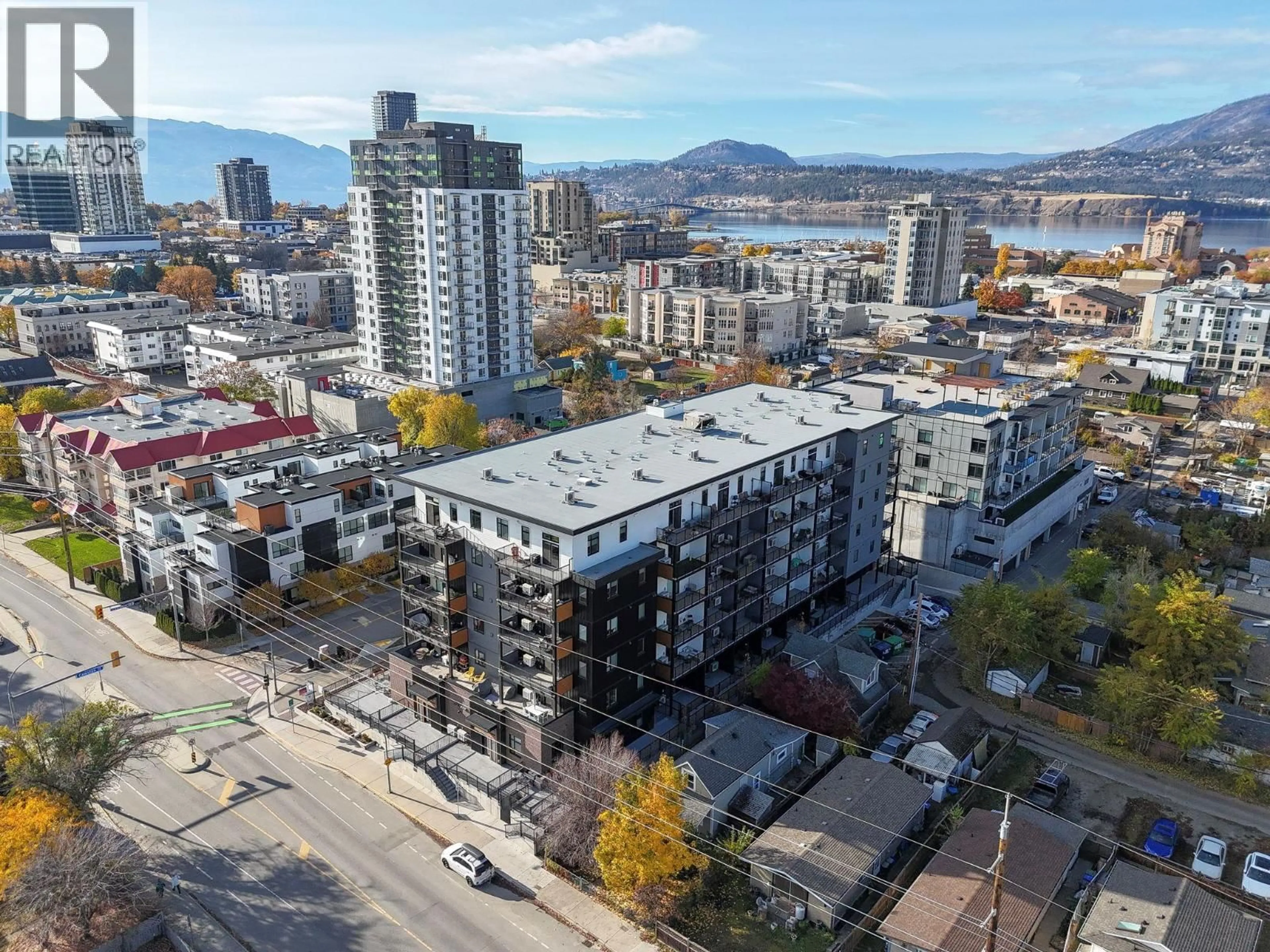 A pic from outside/outdoor area/front of a property/back of a property/a pic from drone, city buildings view from balcony for 311 - 660 CAWSTON AVENUE, Kelowna British Columbia V1Y9M1
