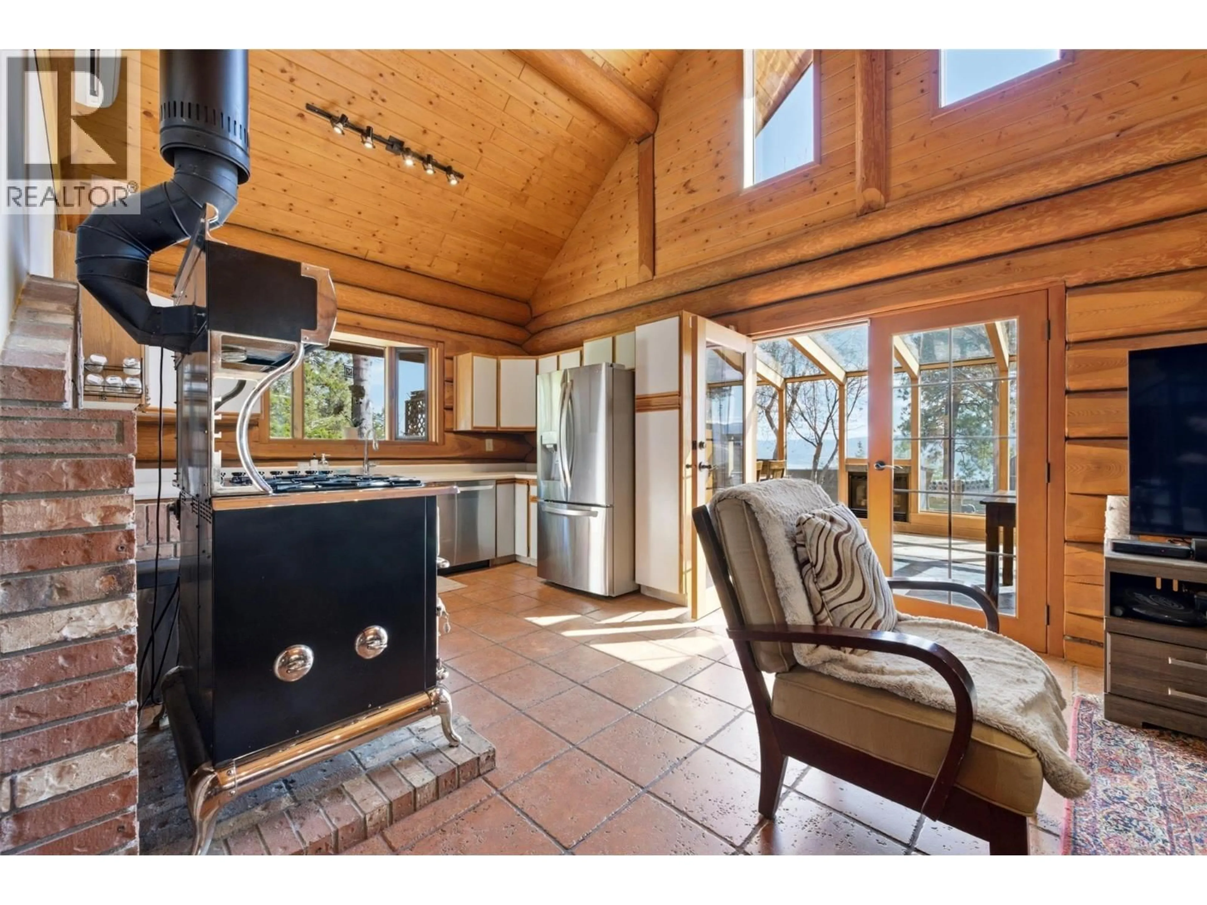 Open concept kitchen, unknown for 3743 GATES ROAD, West Kelowna British Columbia V4T1A3