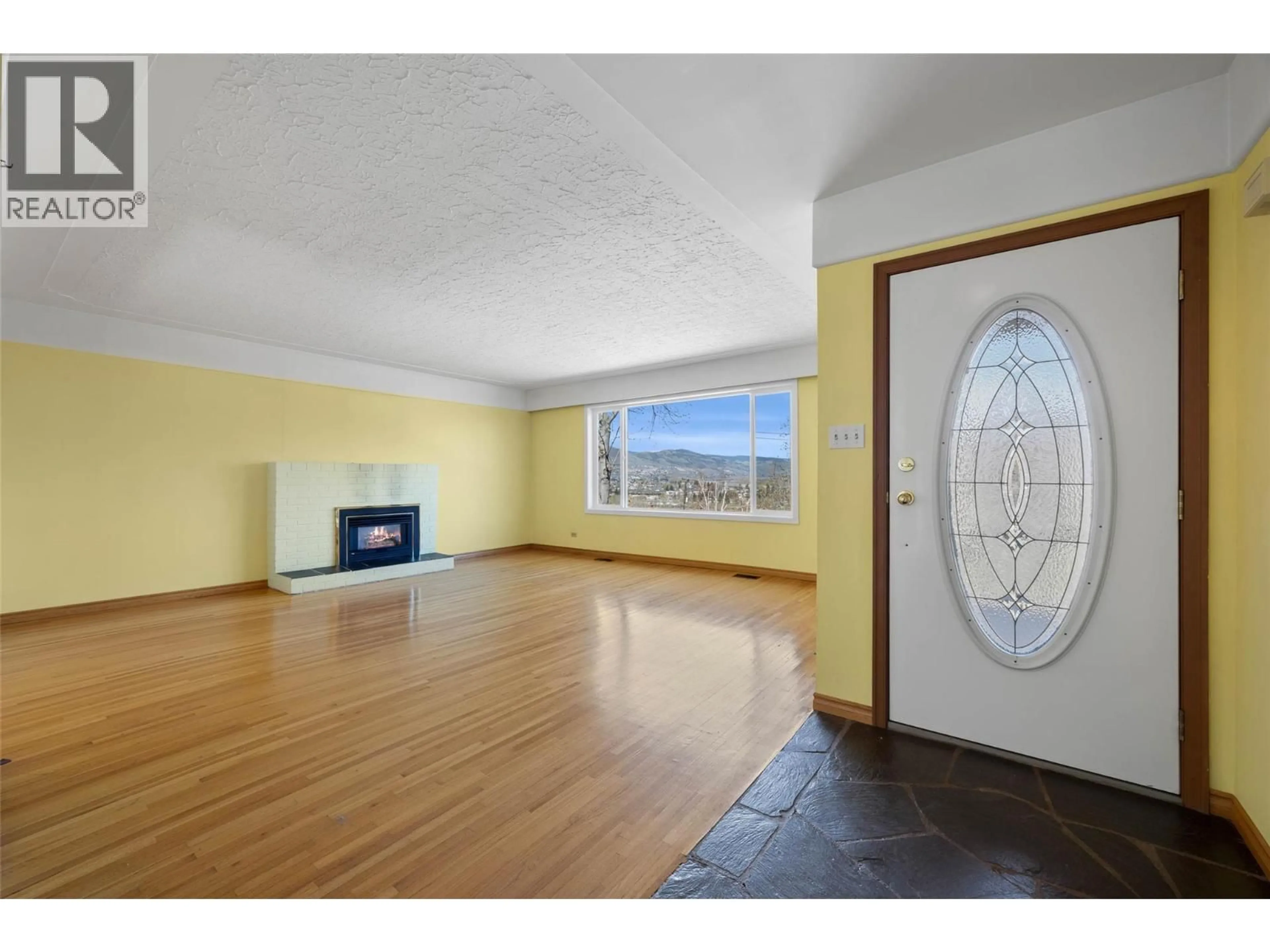 A pic of a room for 211 CONNAUGHT ROAD, Kamloops British Columbia V2C1G5