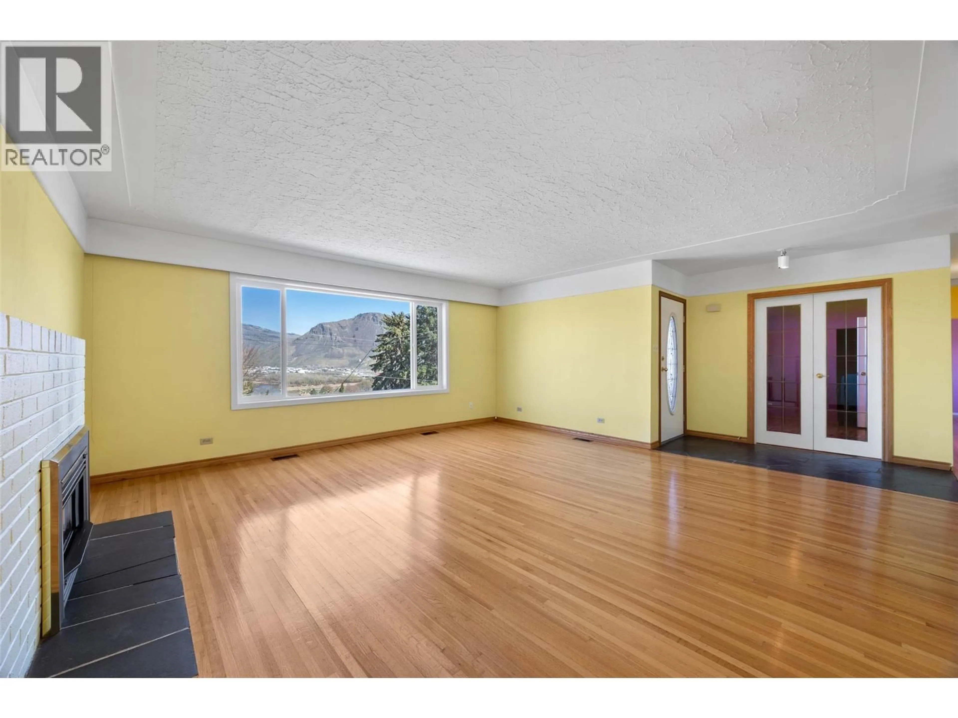 A pic of a room for 211 CONNAUGHT ROAD, Kamloops British Columbia V2C1G5