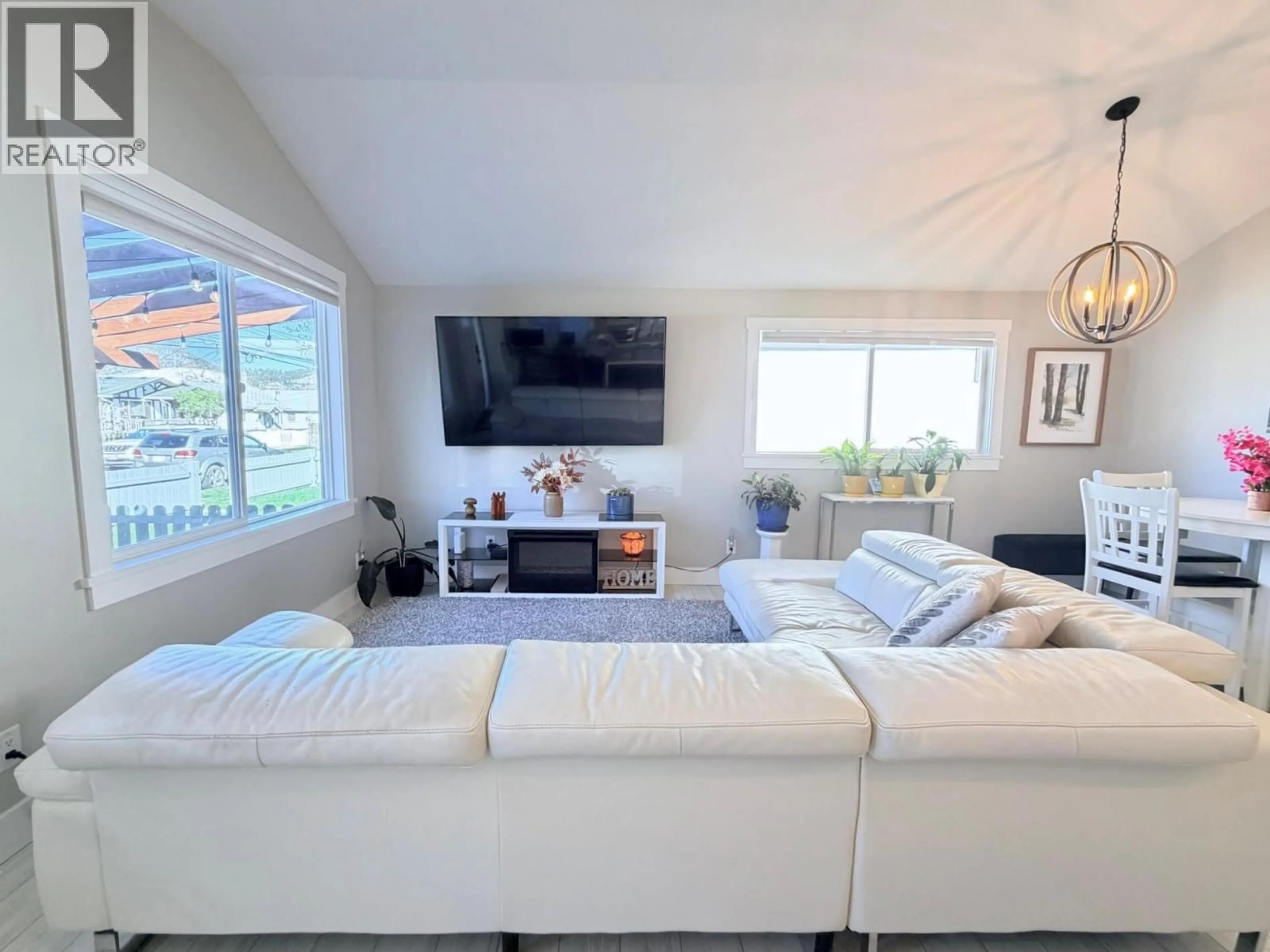 Living room with furniture, unknown for 448 CARIBOU STREET, Penticton British Columbia V2A5W6