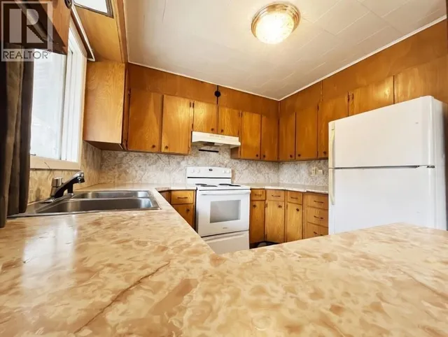 2612 SILVER KING ROAD, Nelson 4