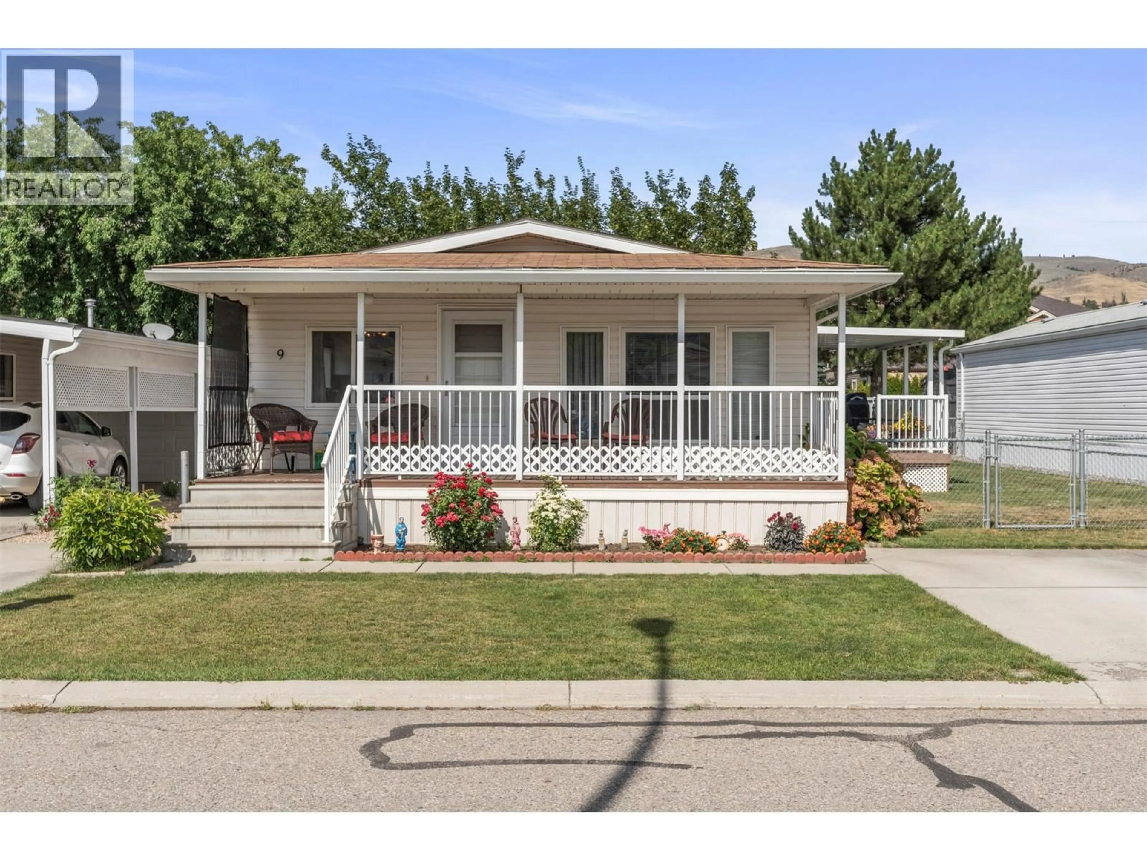 Home with vinyl exterior material, street for 9 - 6688 TRONSON ROAD, Vernon British Columbia V1H1R9