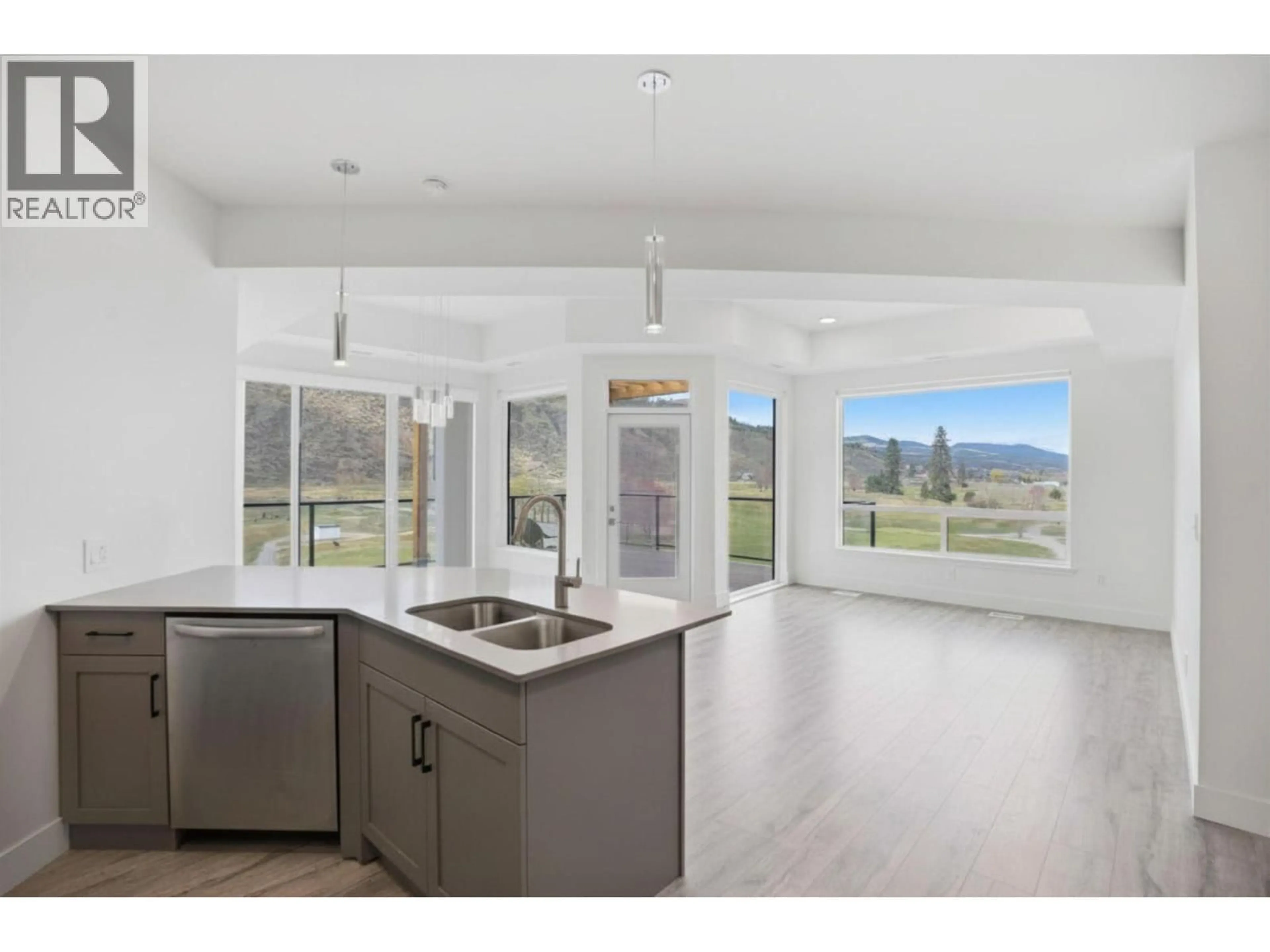 Open concept kitchen, unknown for 311 - 651 DUNES DRIVE, Kamloops British Columbia V2B8M8