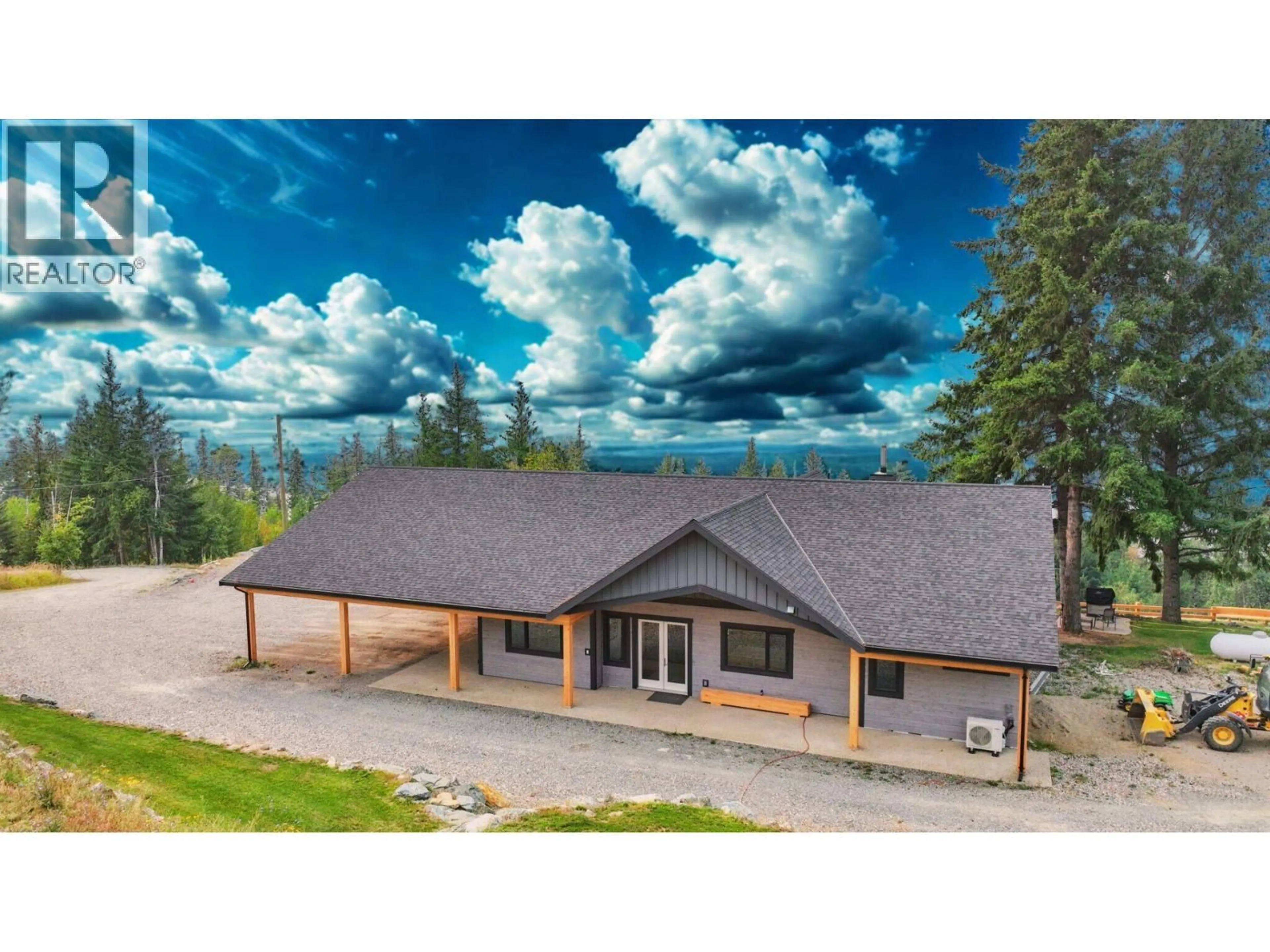 A pic from outside/outdoor area/front of a property/back of a property/a pic from drone, mountain view for 7500 LONNEKE TRAIL, Anglemont British Columbia V0E1M8