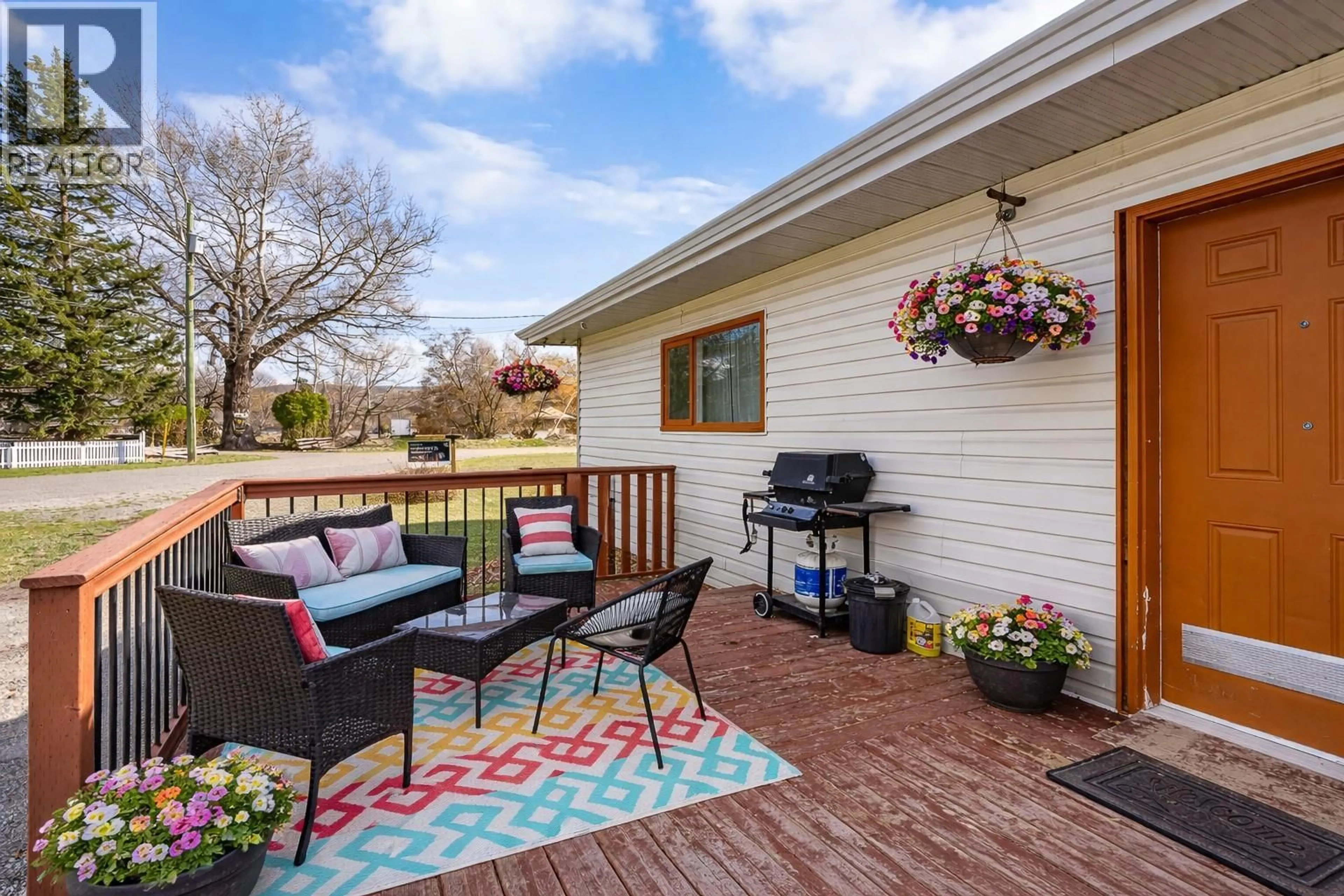 Patio, unknown for 2498 CHAPMAN STREET, Merritt British Columbia V1K1J7