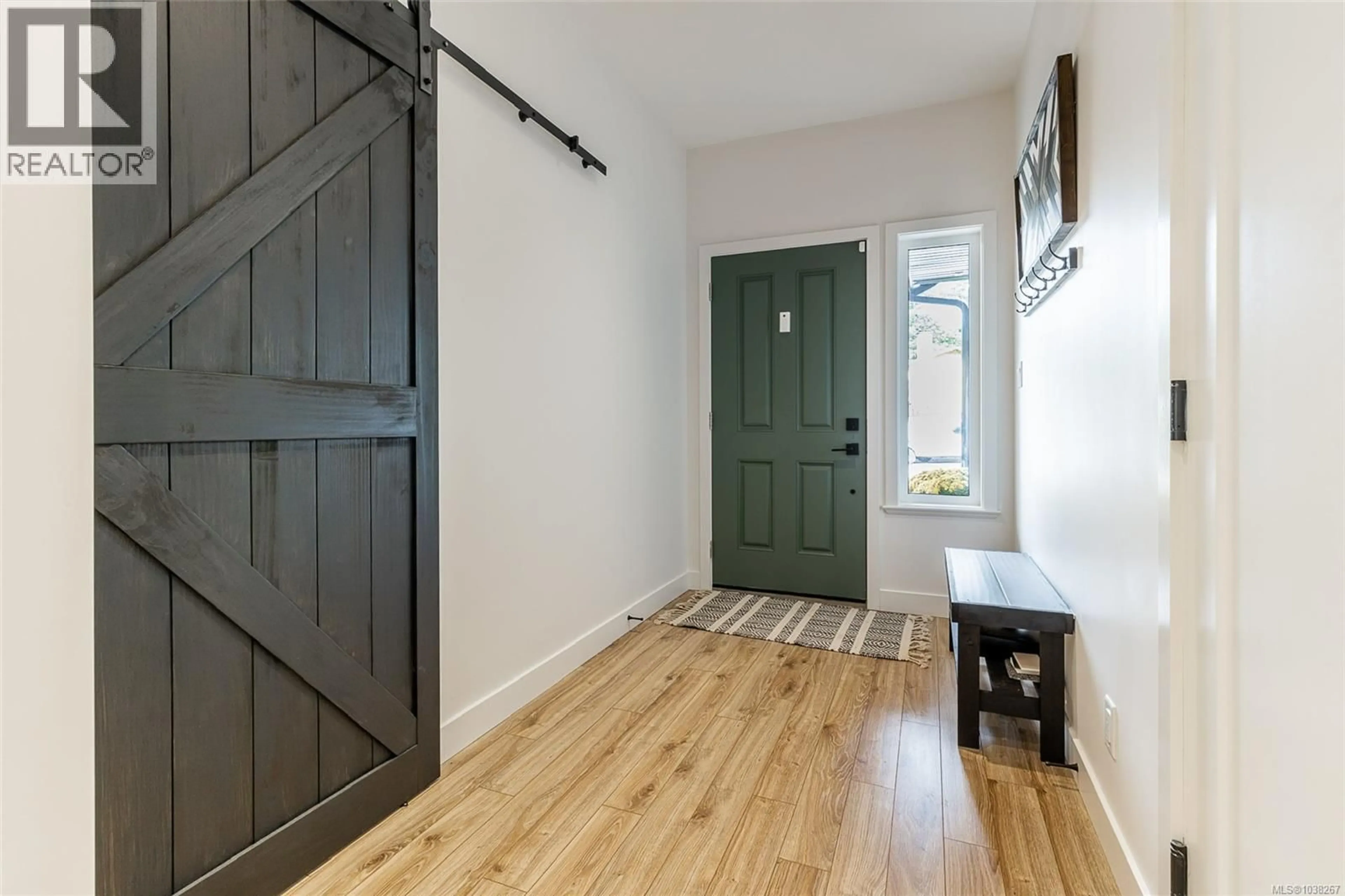 Indoor entryway for 680 BAROLO PLACE, Langford British Columbia V9B3P1