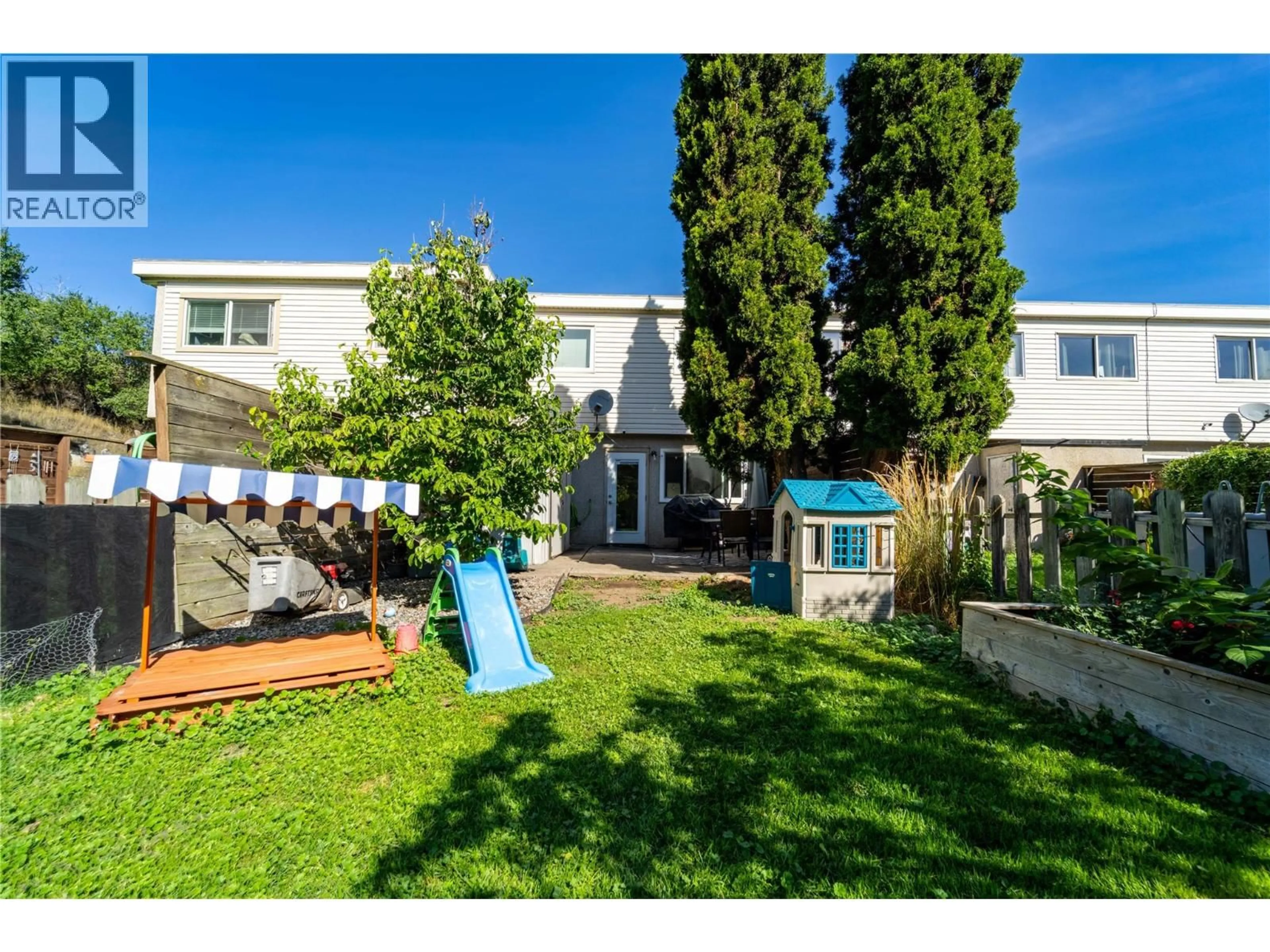 A pic from outside/outdoor area/front of a property/back of a property/a pic from drone, street for 4 - 700 COLLINGWOOD DRIVE, Kamloops British Columbia V2B6B9