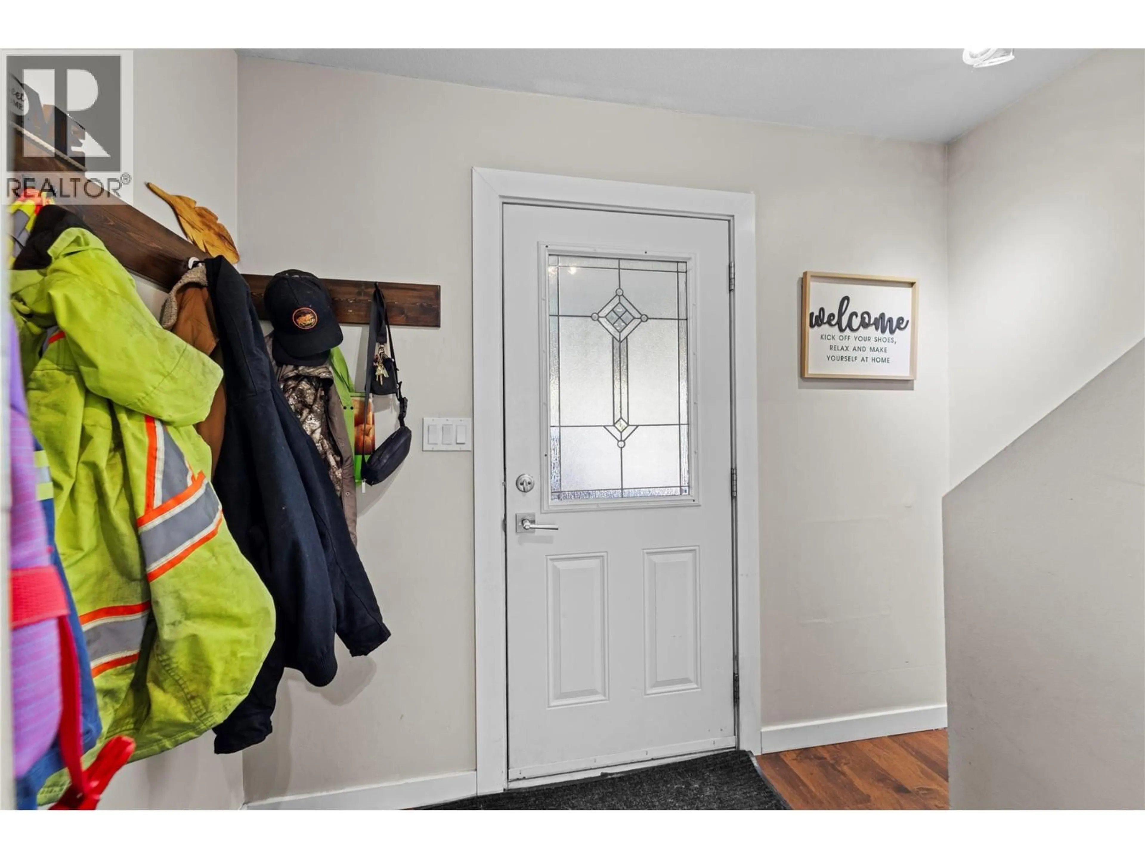 Indoor entryway for 4 - 700 COLLINGWOOD DRIVE, Kamloops British Columbia V2B6B9