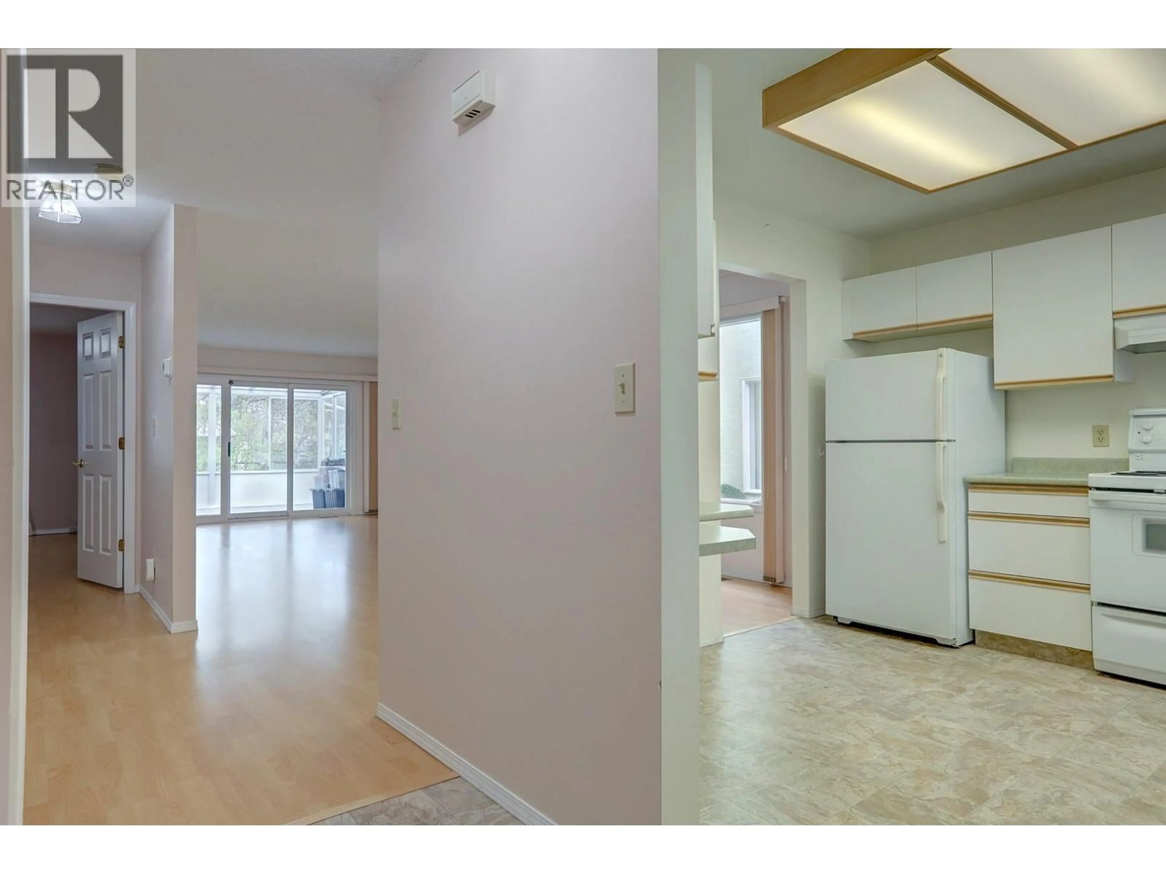 Indoor foyer for 2 - 2180 FLETCHER AVENUE, Armstrong British Columbia V0E1B1