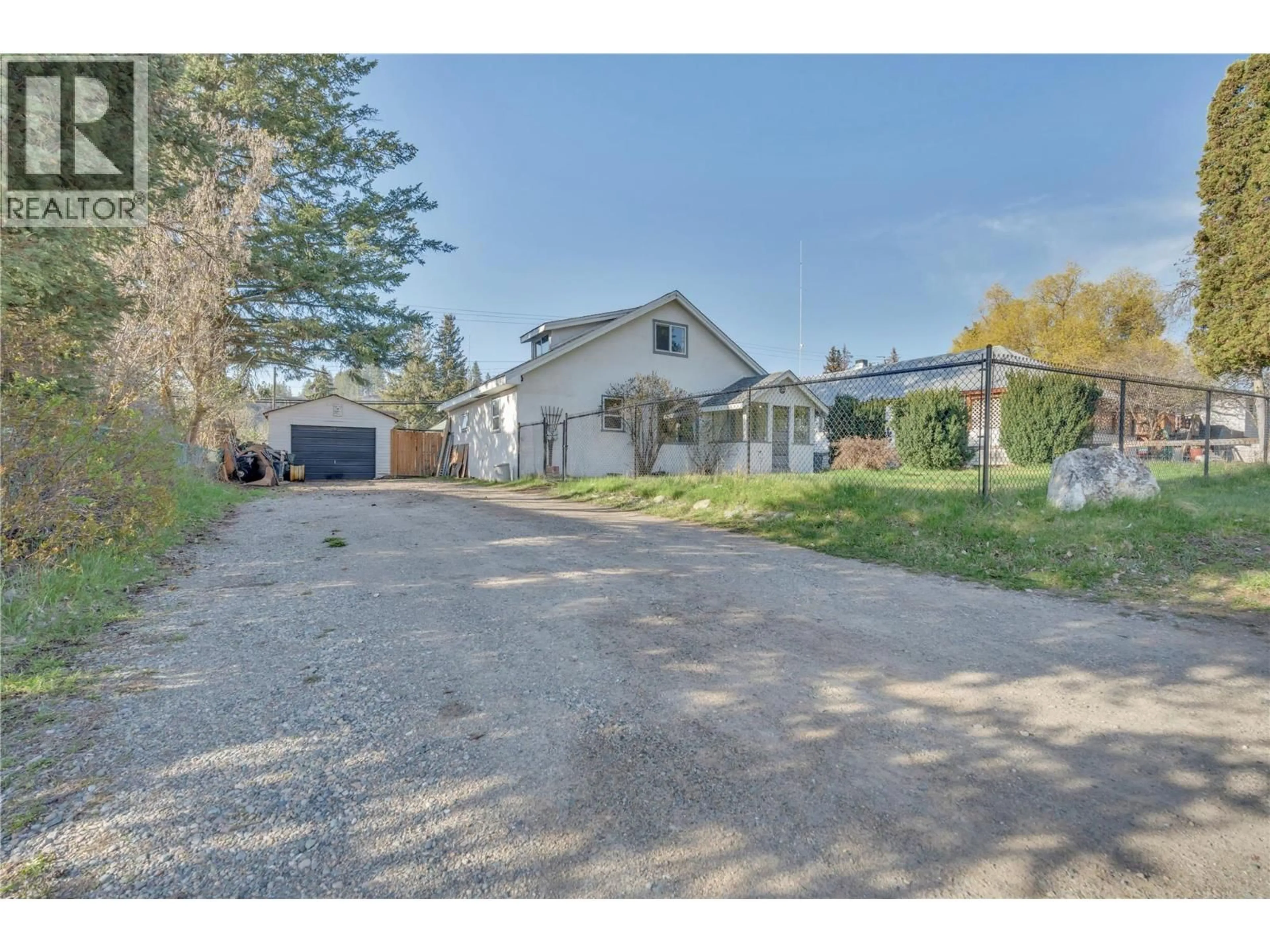 A pic from outside/outdoor area/front of a property/back of a property/a pic from drone, street for 292 ANGELA AVENUE, Princeton British Columbia V0X1W0