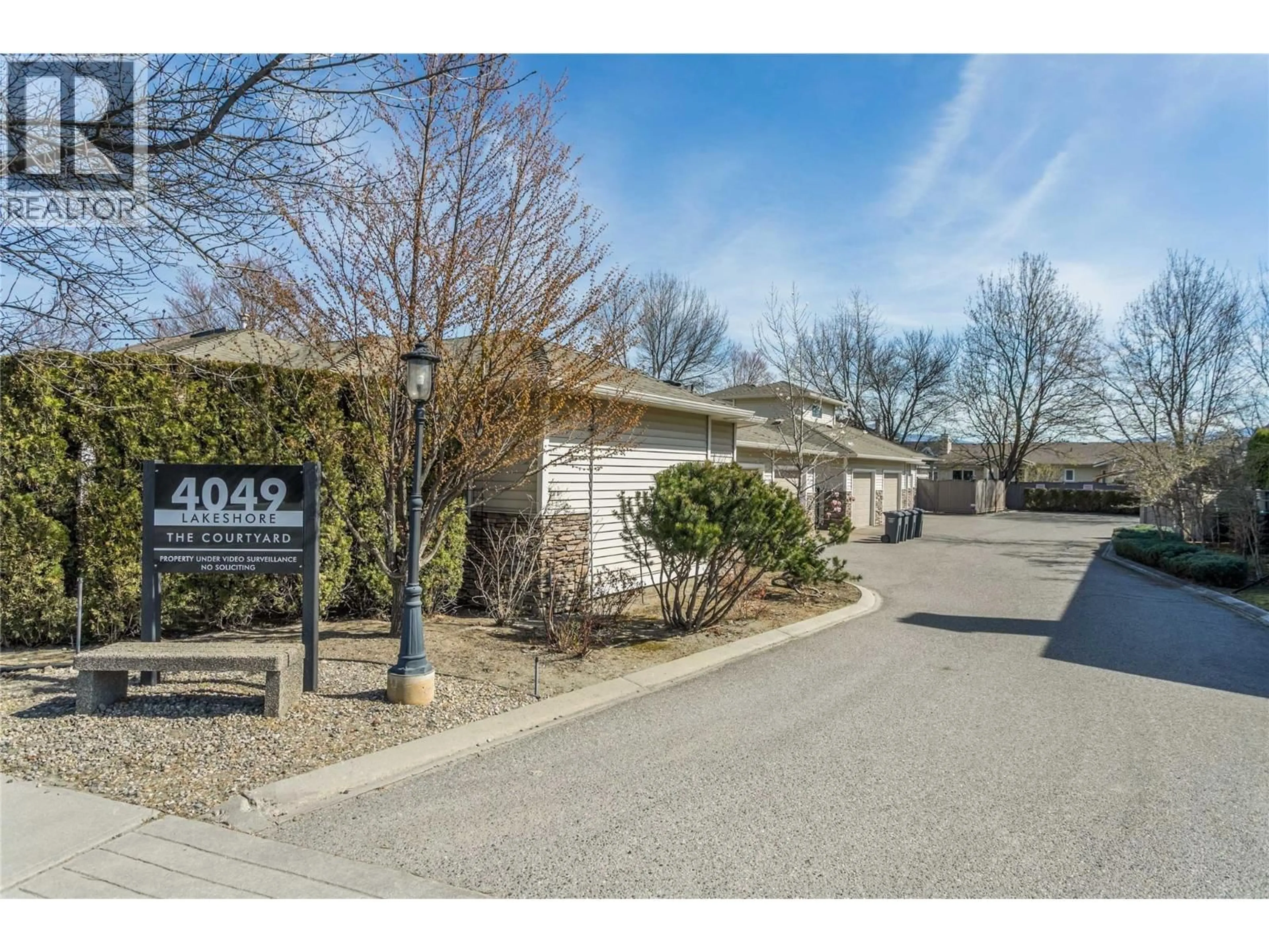 Unknown for 102 - 4049 LAKESHORE ROAD, Kelowna British Columbia V1W1V7