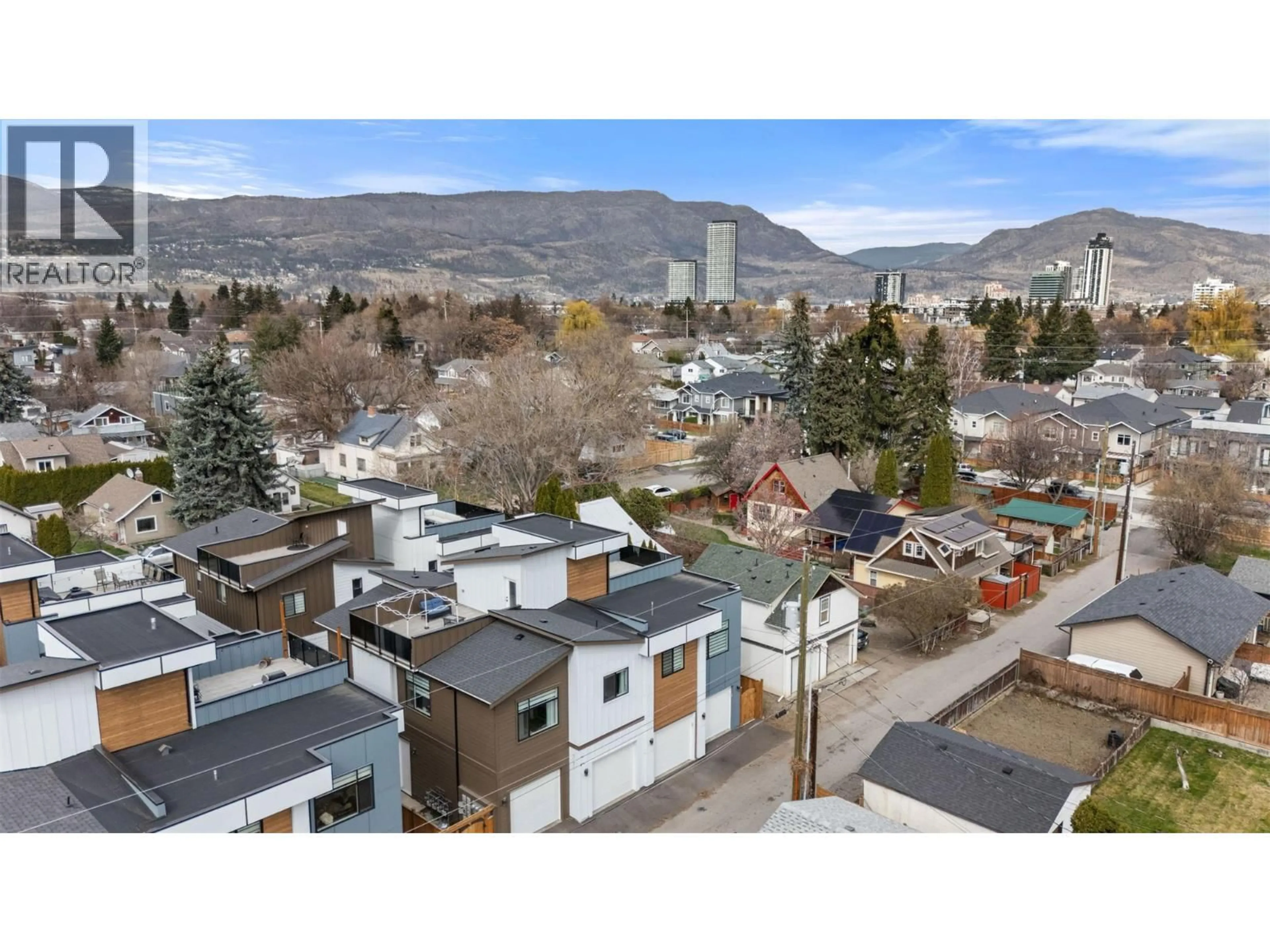 A pic from outside/outdoor area/front of a property/back of a property/a pic from drone, mountain view for 2165 ABERDEEN STREET, Kelowna British Columbia V4B1Z8