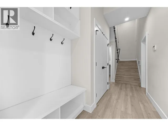 2165 ABERDEEN STREET, Kelowna 3