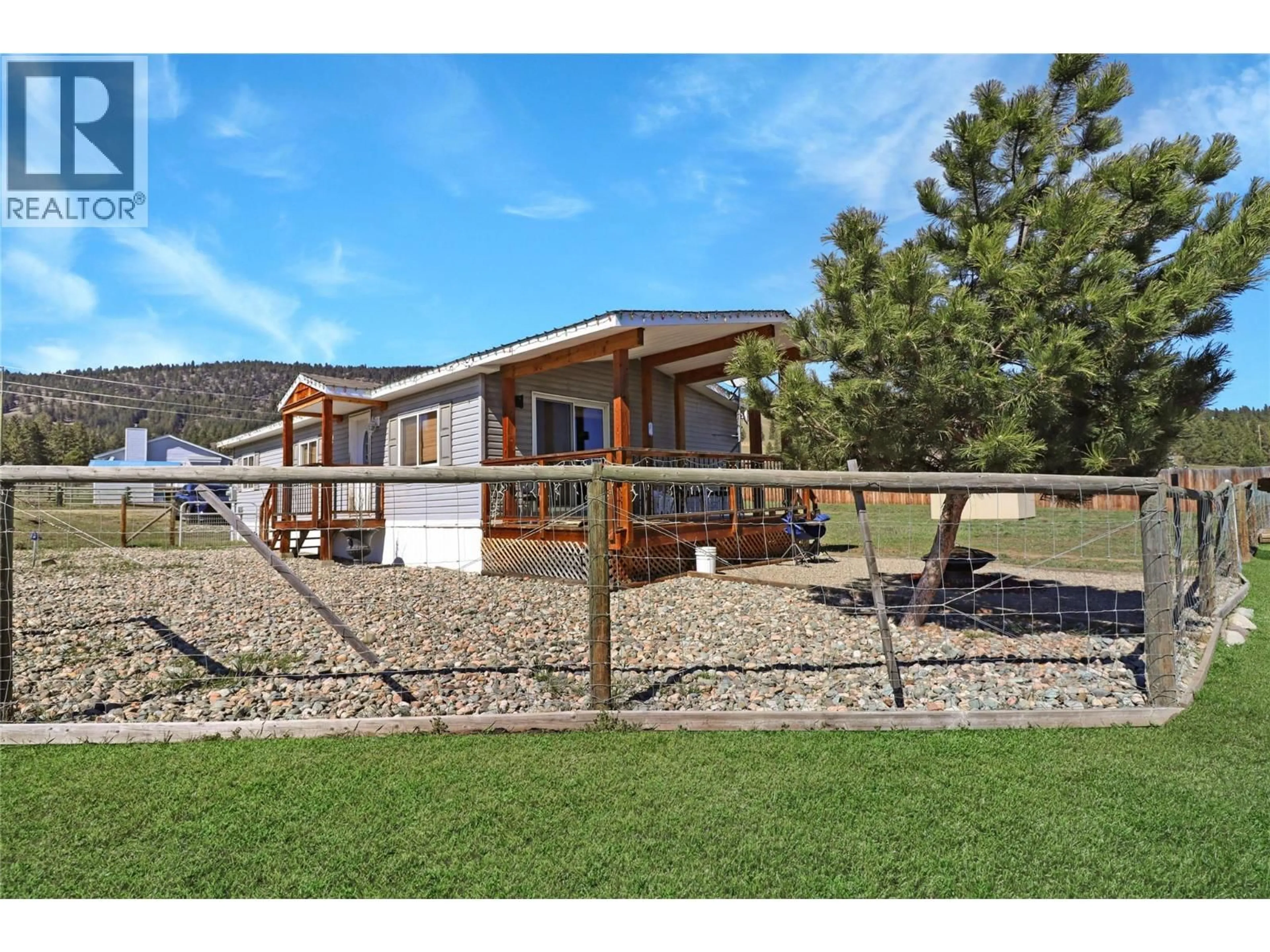 A pic from outside/outdoor area/front of a property/back of a property/a pic from drone, mountain view for 224 COALMONT ROAD, Princeton British Columbia V0X1W0