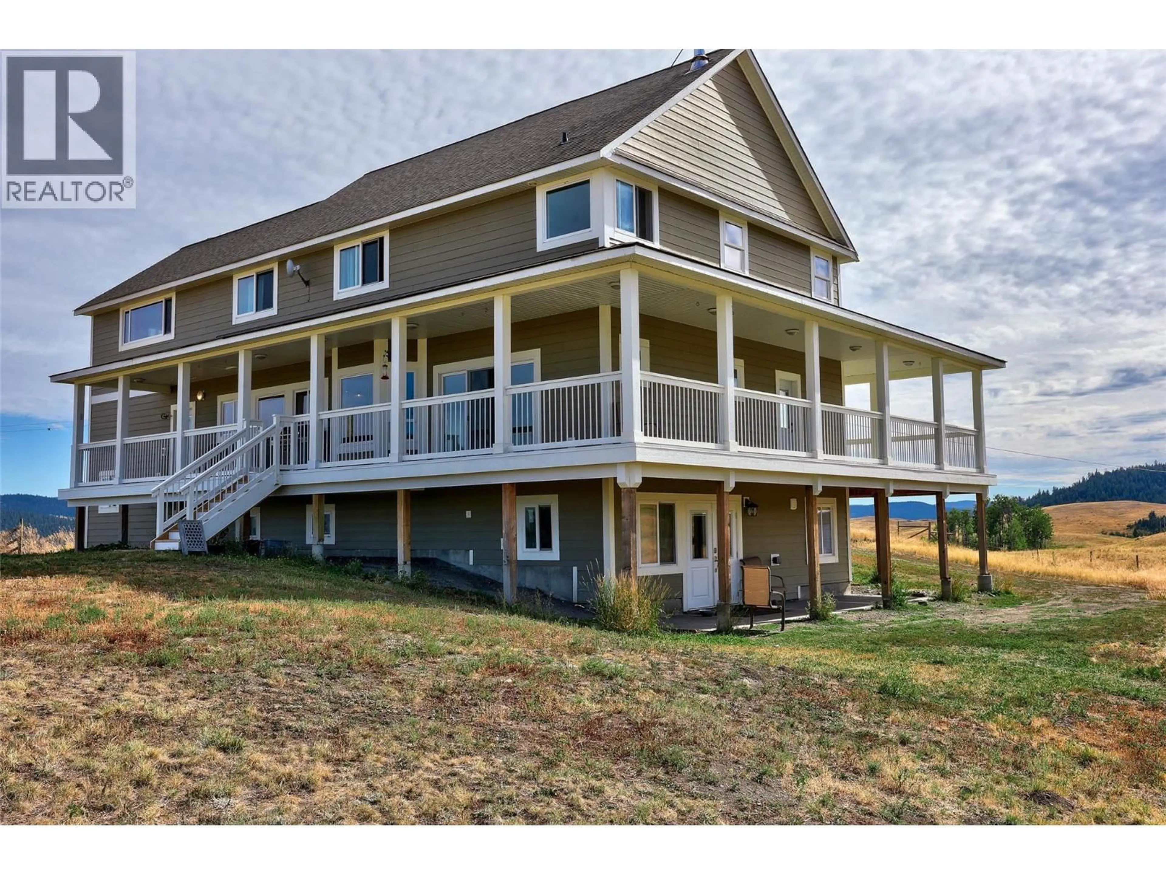 Home with vinyl exterior material, water/lake/river/ocean view for 4860 JACKSON ROAD, Kamloops British Columbia V2H1T7