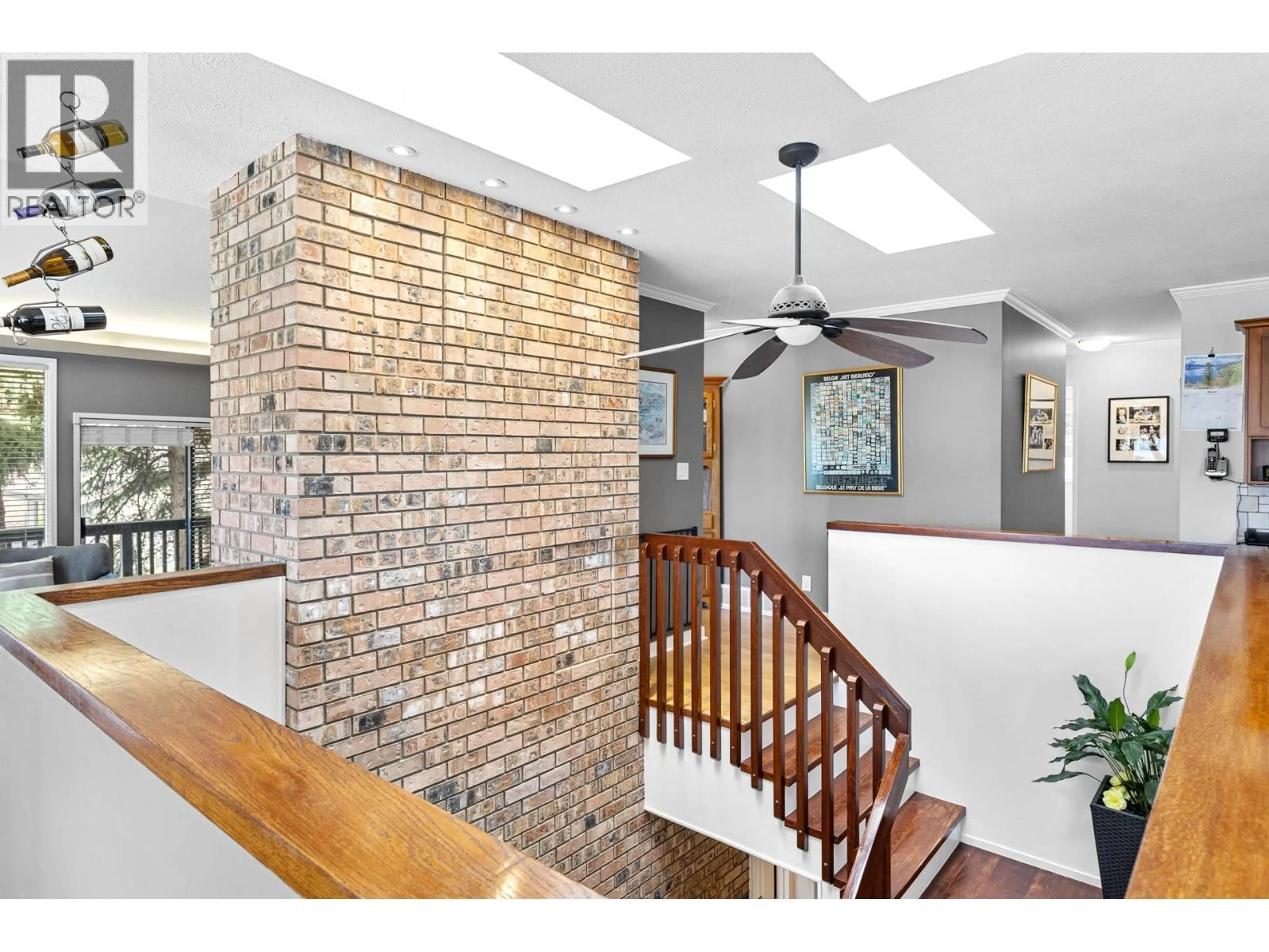 Indoor foyer for 3202 SUNDANCE DRIVE, West Kelowna British Columbia V4T1S4