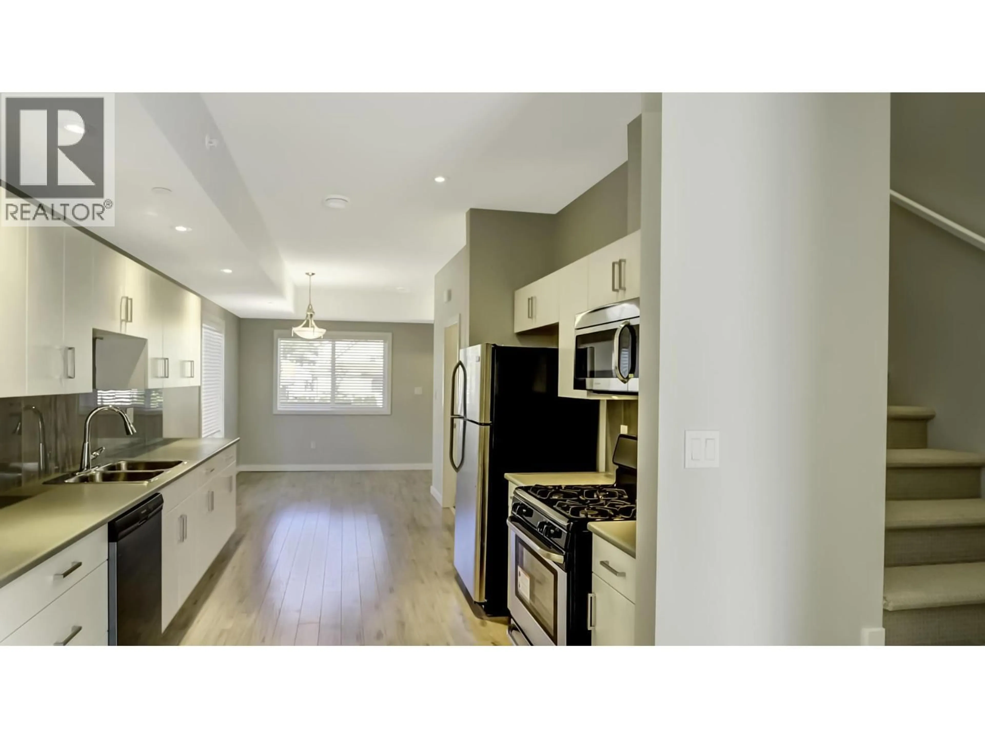 Open concept kitchen, unknown for 101 - 551 ELLIS STREET, Penticton British Columbia V2A4M4