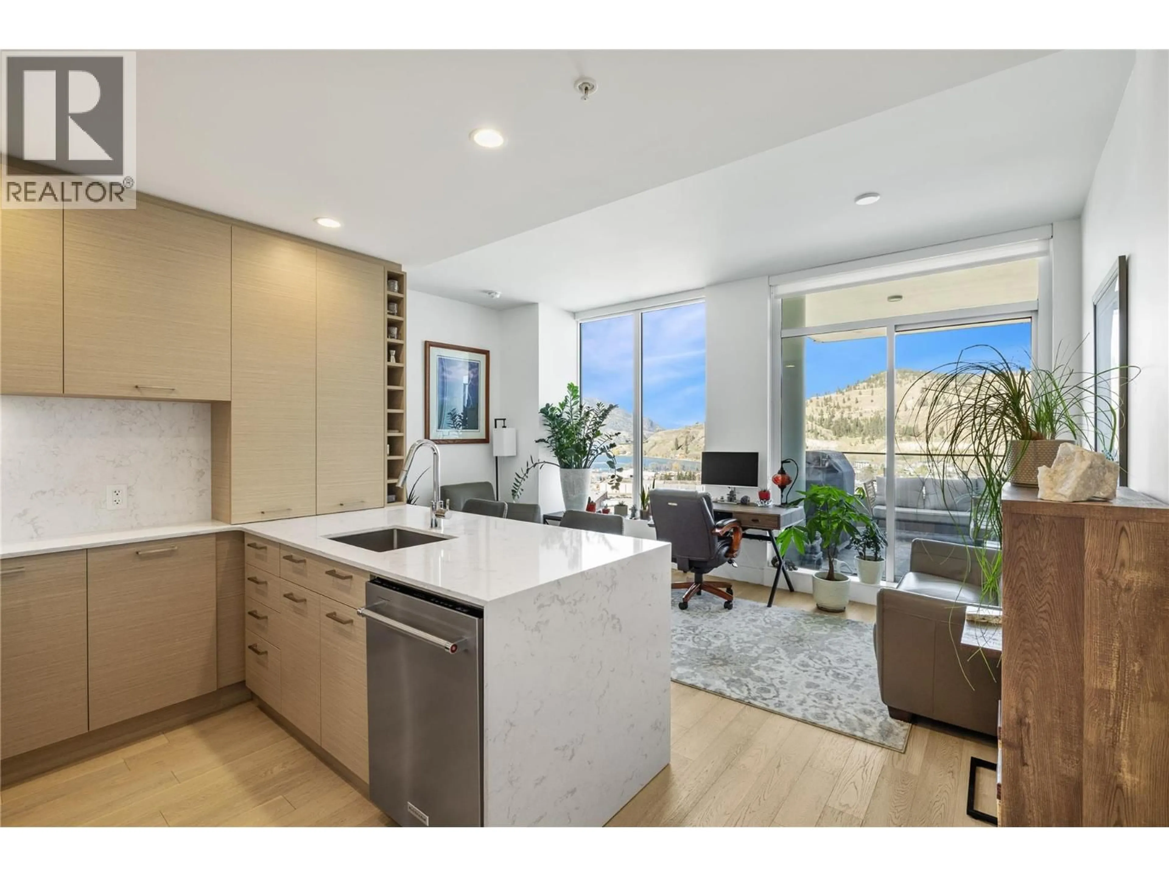 Open concept kitchen, unknown for 1907 - 1181 SUNSET DRIVE, Kelowna British Columbia V1Y0L4