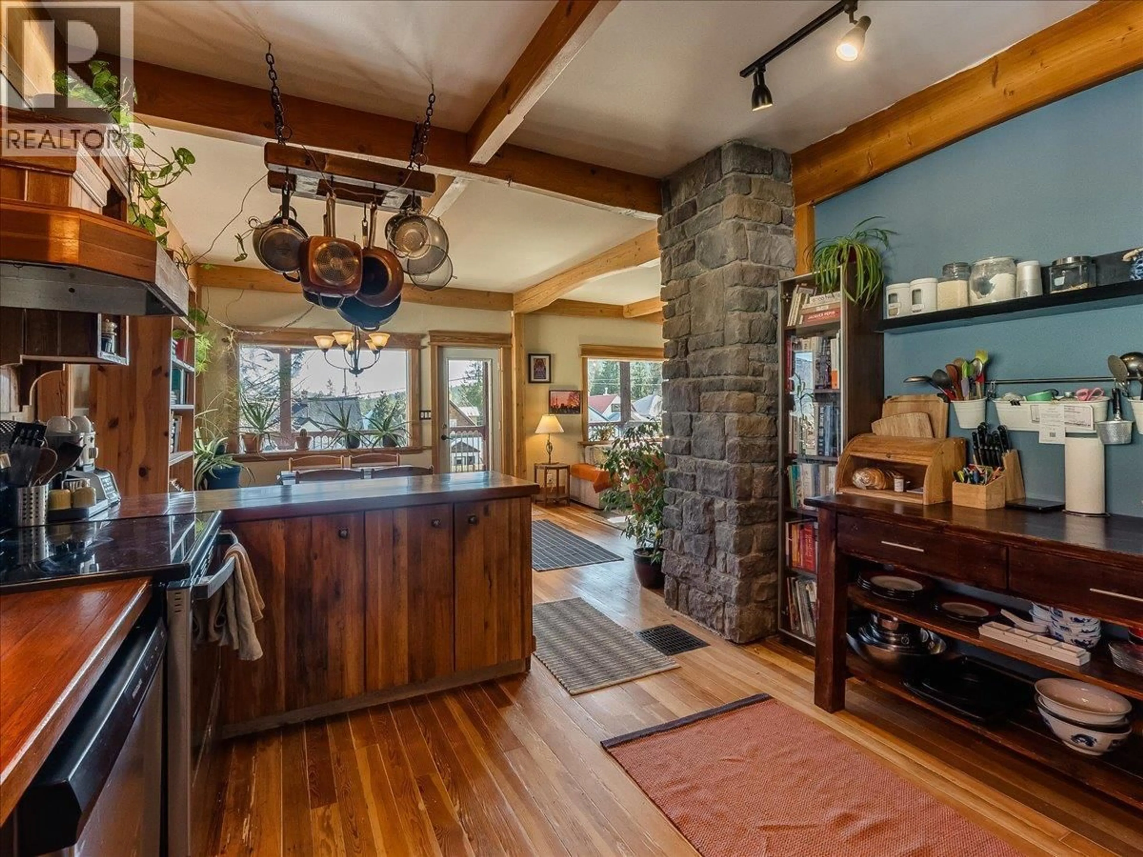 Rustic kitchen, unknown for 1876 PLANER CRESCENT, Rossland British Columbia V0G1Y0