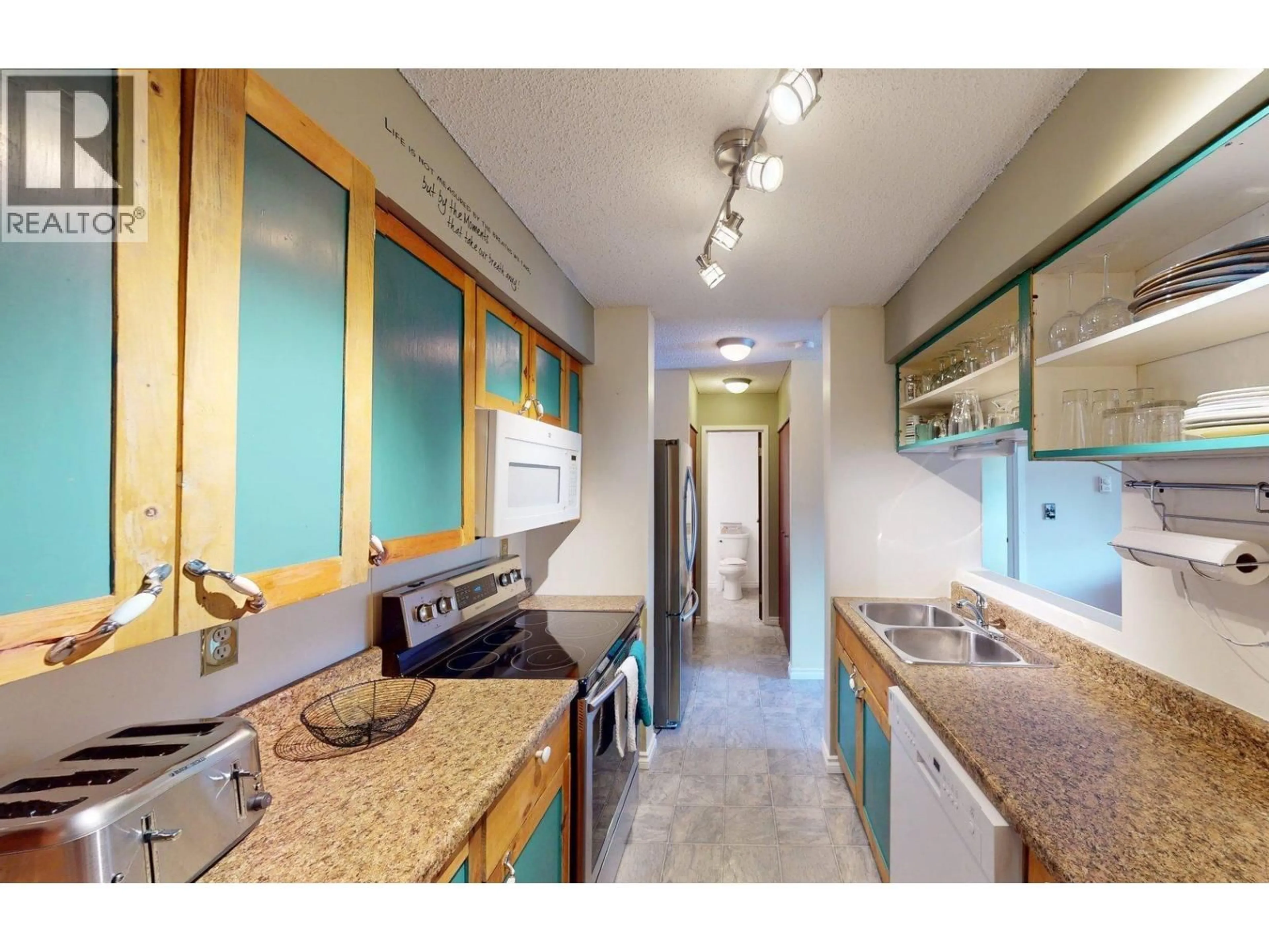 Standard kitchen, unknown for 209A 1335 ALPINE DRIVE, Elkford British Columbia V0B1H0