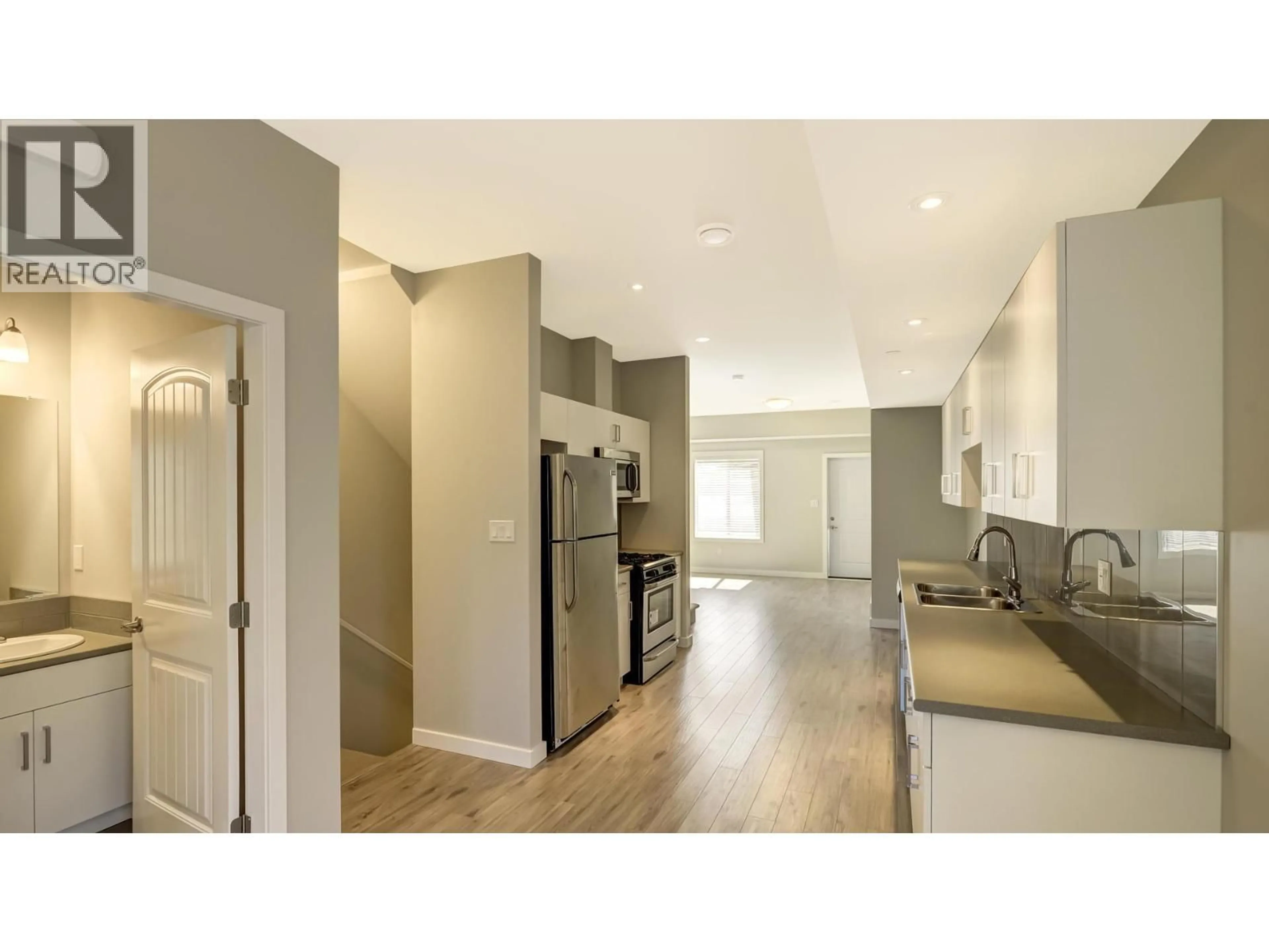 Open concept kitchen, unknown for 102 - 551 ELLIS STREET, Penticton British Columbia V2A4M4