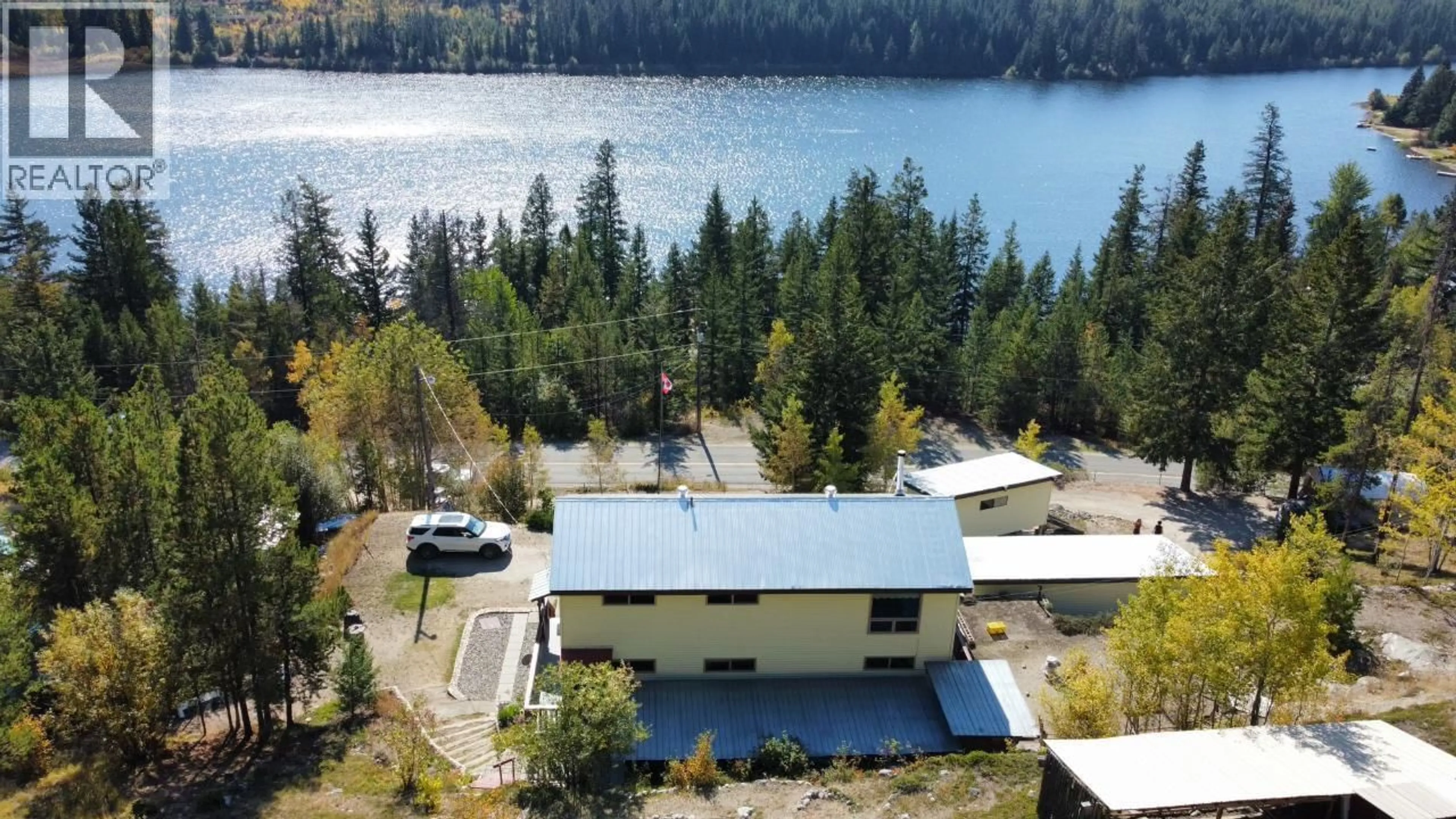 A pic from outside/outdoor area/front of a property/back of a property/a pic from drone, water/lake/river/ocean view for 4158 PRINCETON SUMMERLAND ROAD, Princeton British Columbia V0X1W0