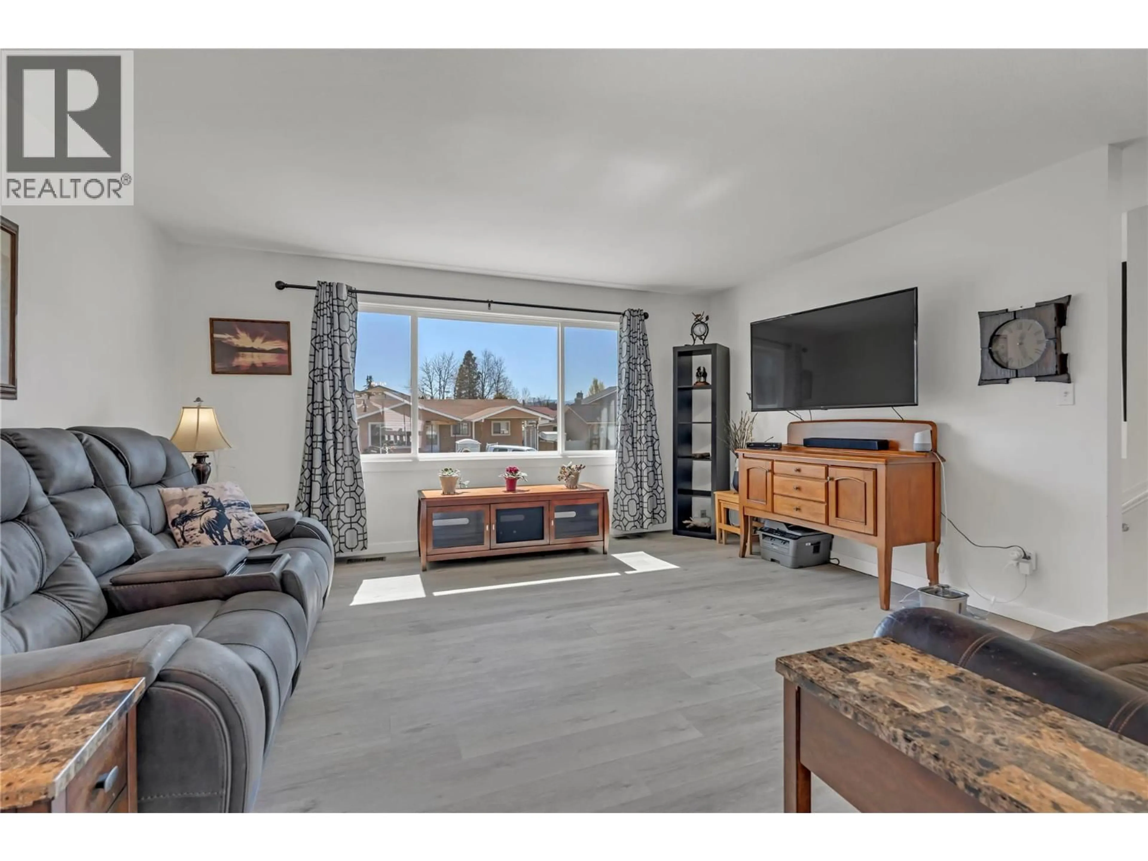 Living room with furniture, unknown for 239 ROY AVENUE, Penticton British Columbia V2A8E5