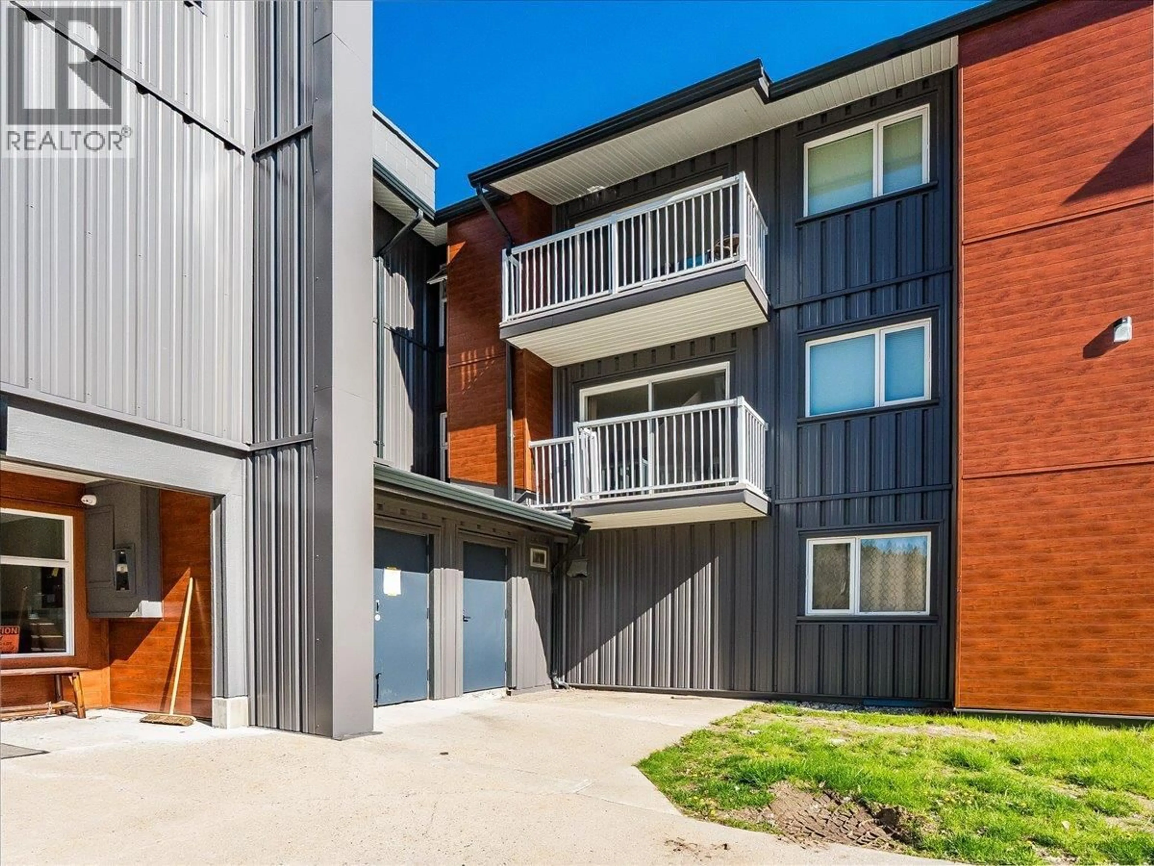 Unknown for 201 - 880 WORDSWORTH AVENUE, Warfield British Columbia V1R2V9