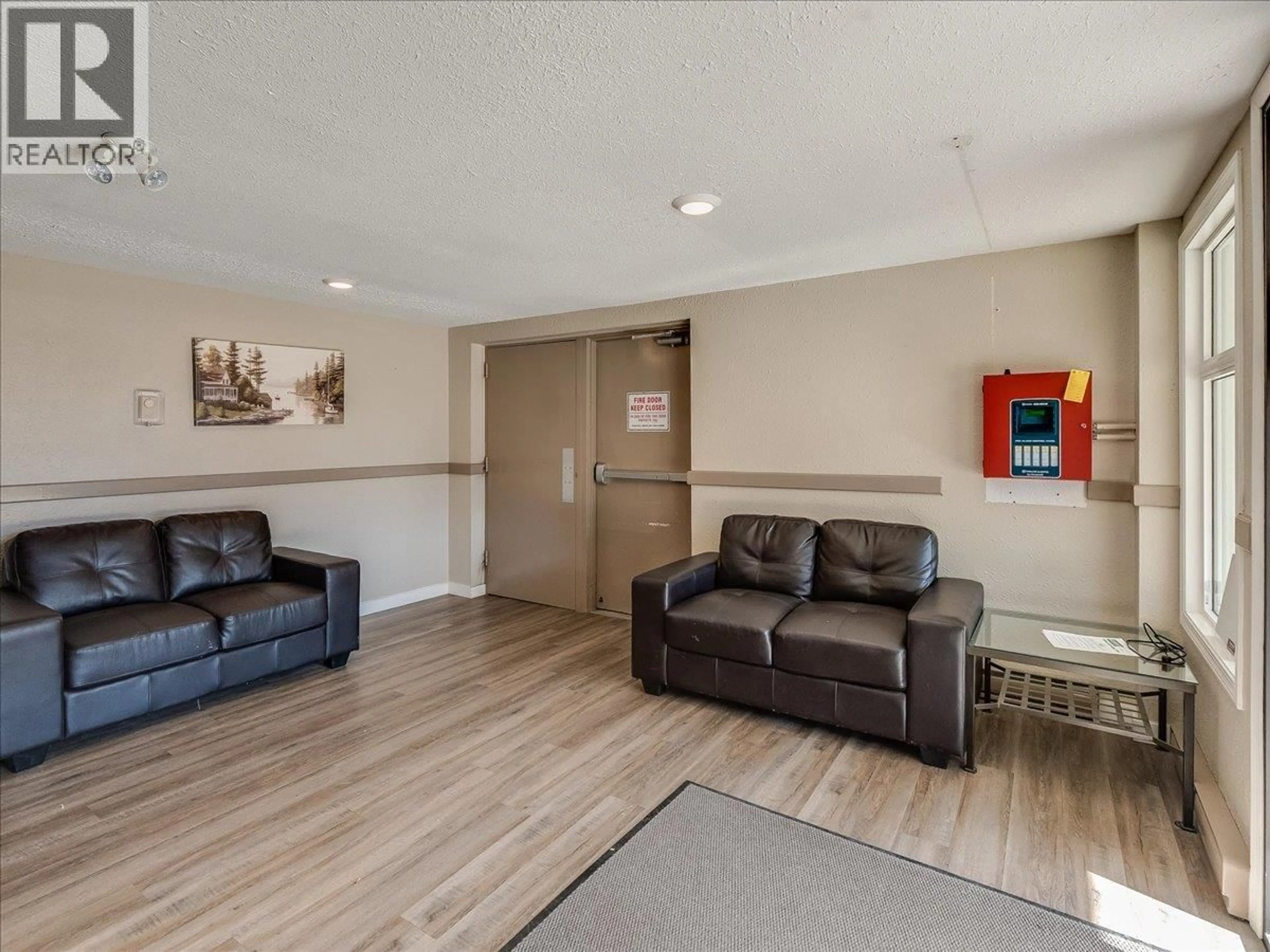 Unknown for 201 - 880 WORDSWORTH AVENUE, Warfield British Columbia V1R2V9