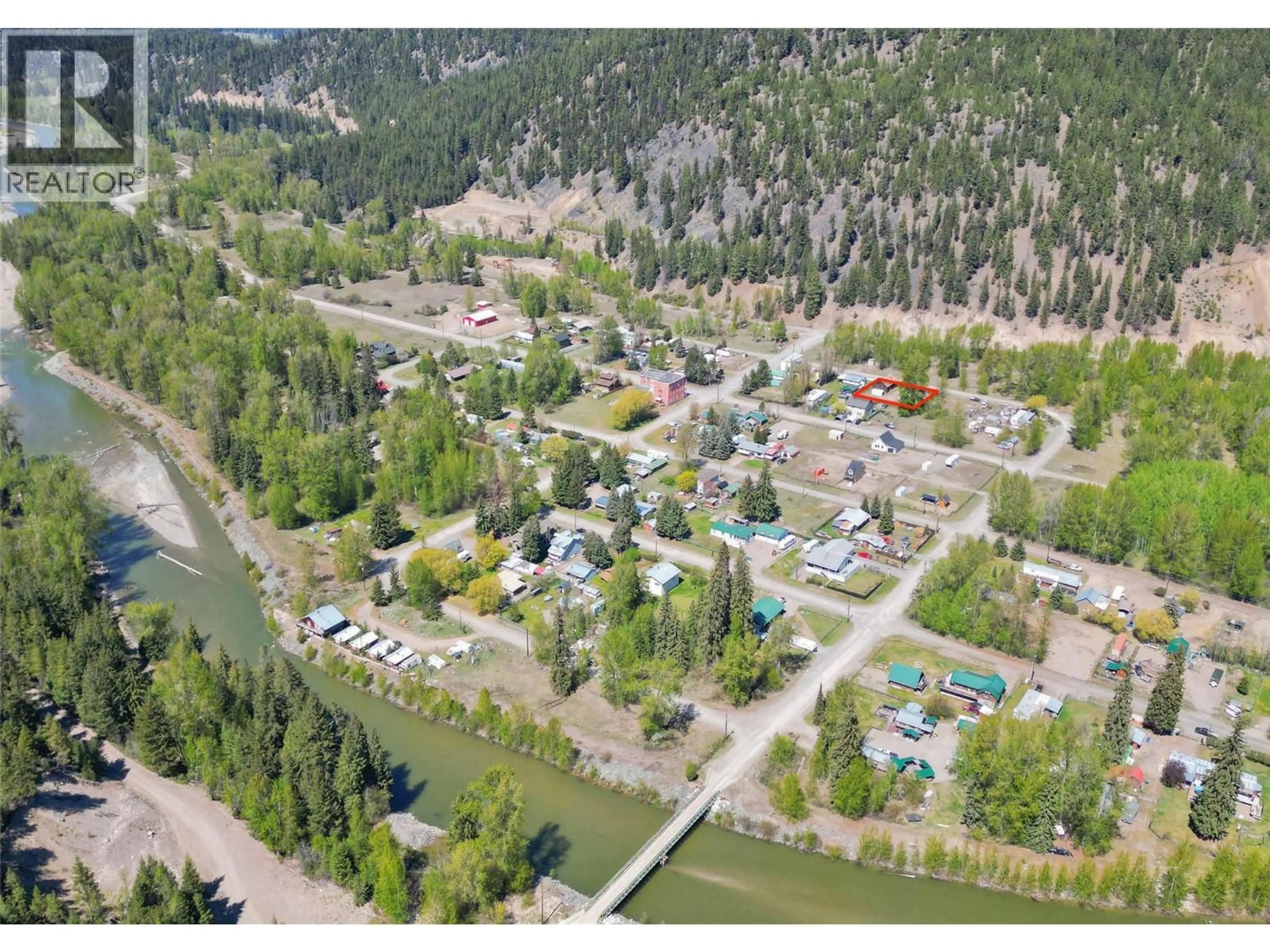 A pic from outside/outdoor area/front of a property/back of a property/a pic from drone, mountain view for 1827 FRONT STREET, Coalmont-Tulameen British Columbia V0X1W0