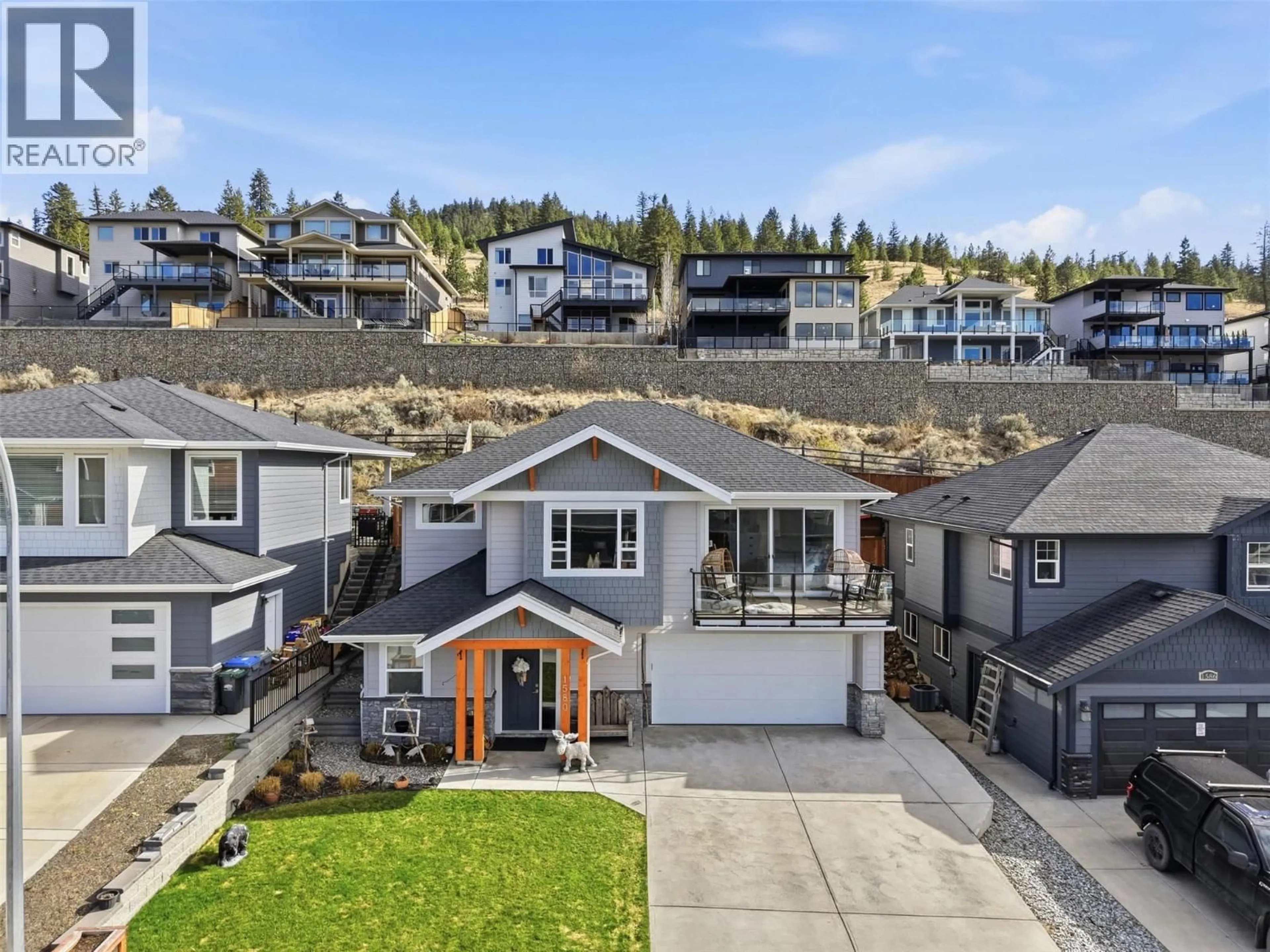 A pic from outside/outdoor area/front of a property/back of a property/a pic from drone, mountain view for 1580 EMERALD DRIVE, Kamloops British Columbia V2E0C1