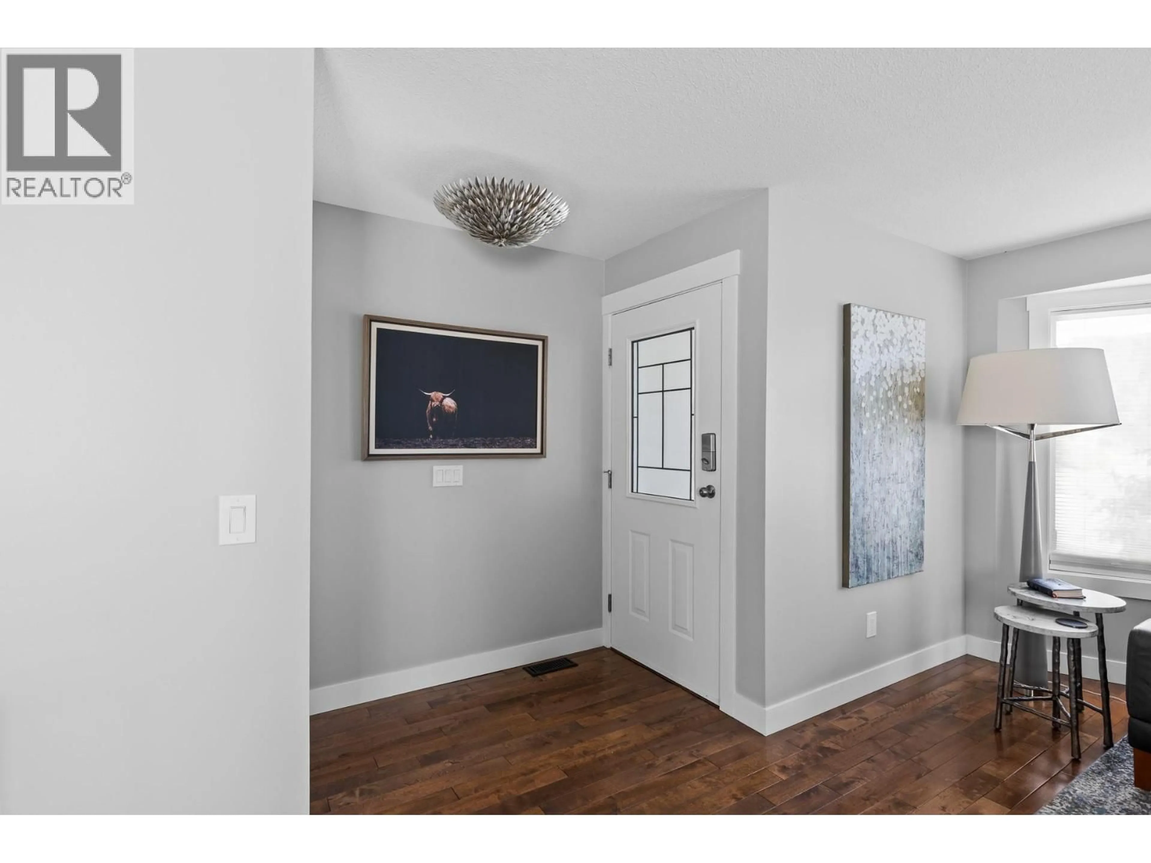 Indoor entryway for 19 - 6400 SPENCER ROAD, Kelowna British Columbia V1X7T6