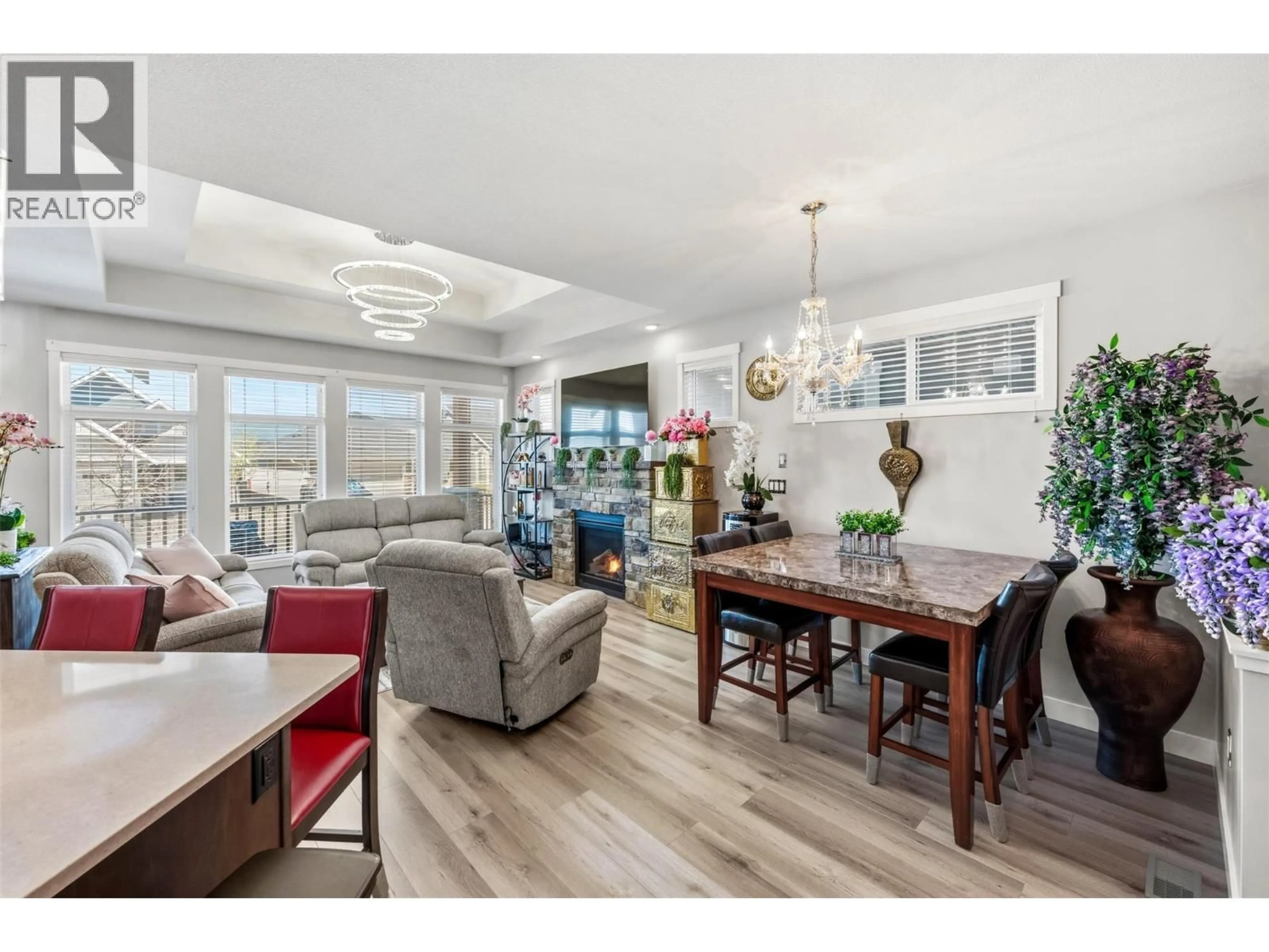 Open concept kitchen, wood/laminate floor for 962 HOLDEN ROAD, Penticton British Columbia V2A9G4