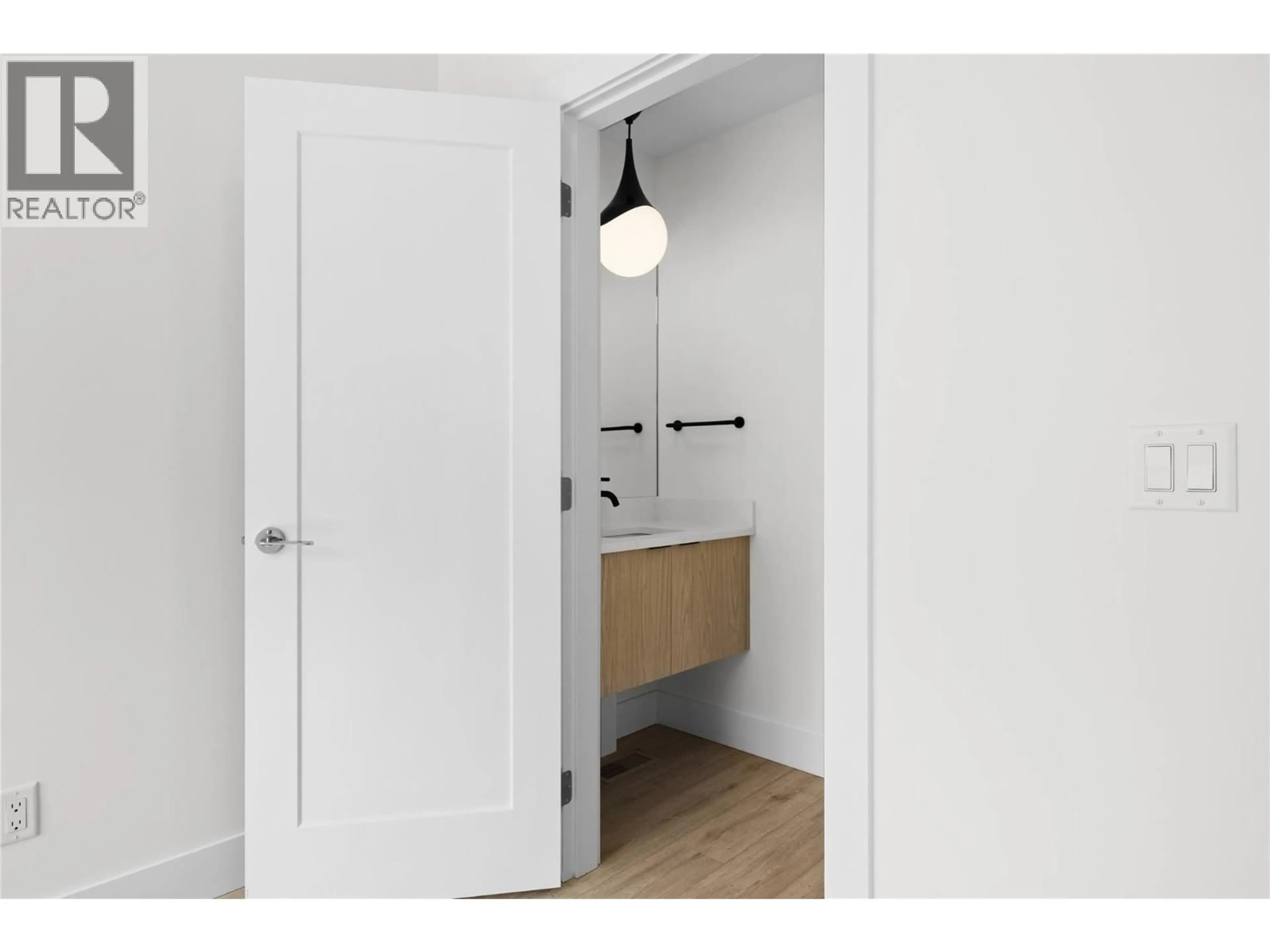 Unknown for 129 - 1455 CARA GLEN COURT, Kelowna British Columbia V1V3B8