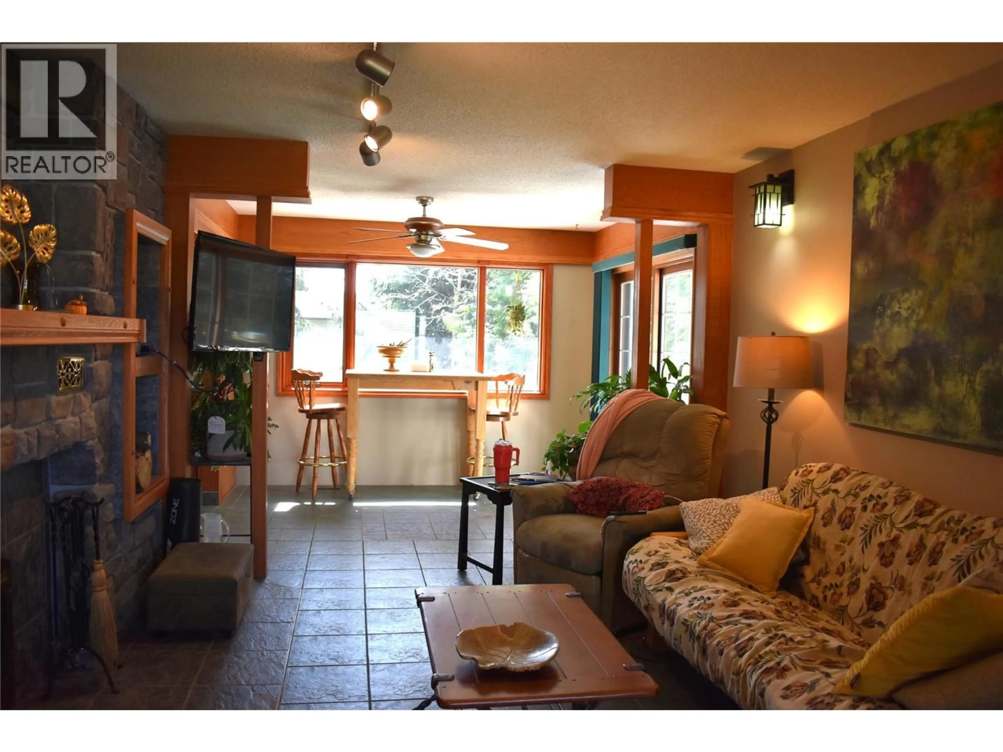 Unknown for 326 ADAMSON DRIVE, Penticton British Columbia V2A7R6