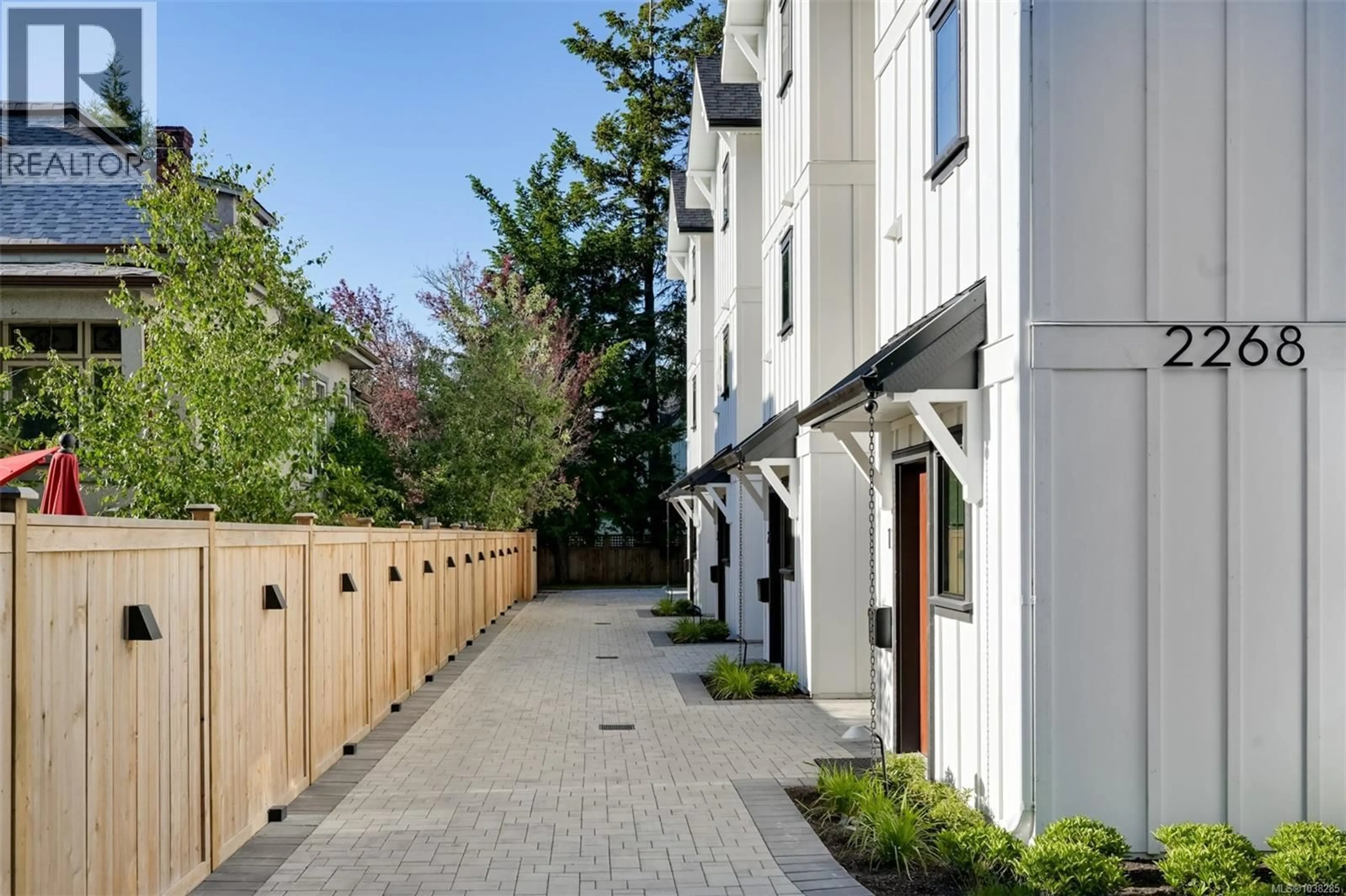 Patio, street for 3 - 2268 BOWKER AVENUE, Oak Bay British Columbia V8R2E4