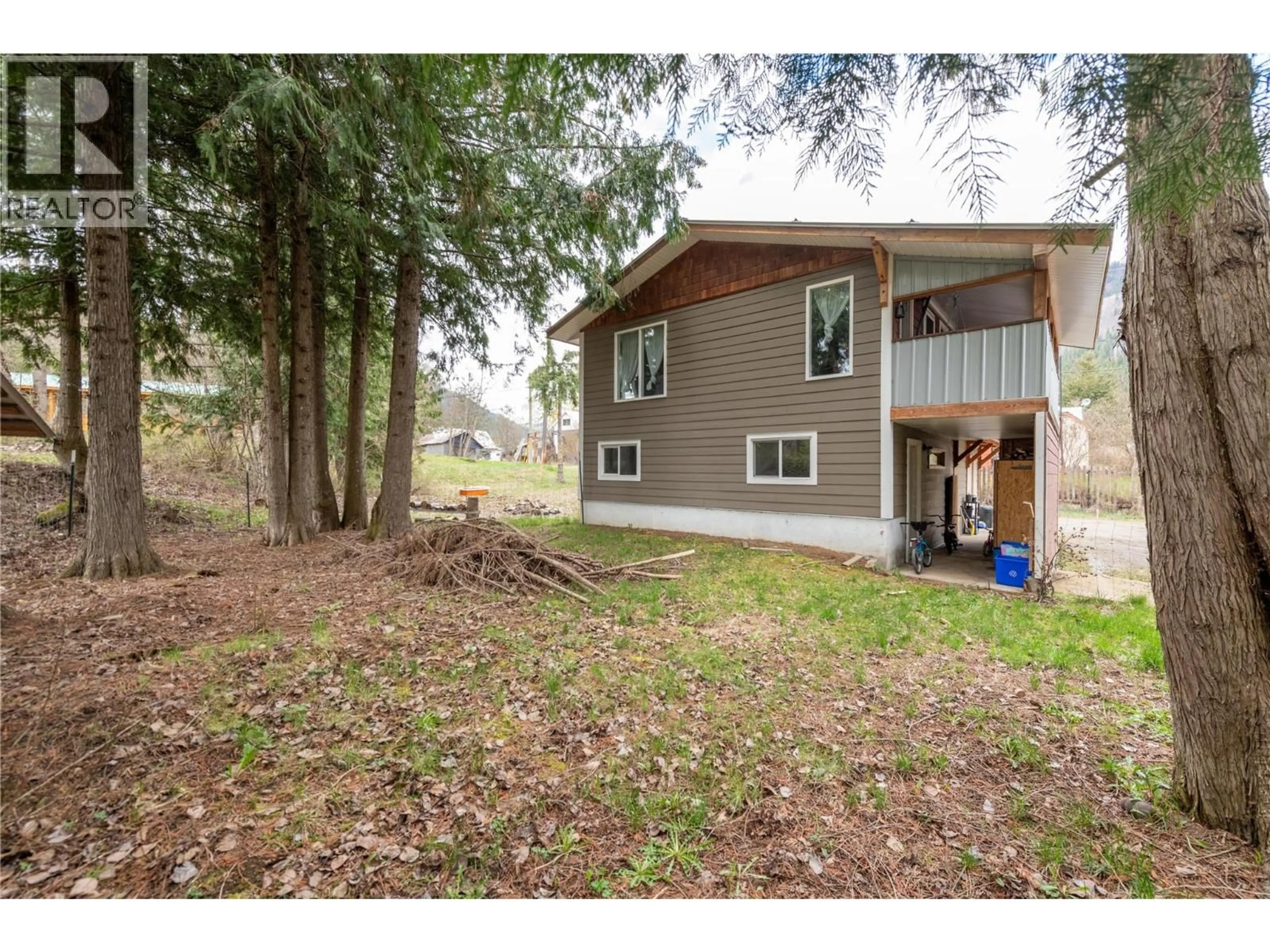 Unknown for 411 SIXTH STREET, Salmo British Columbia V0G1Z0