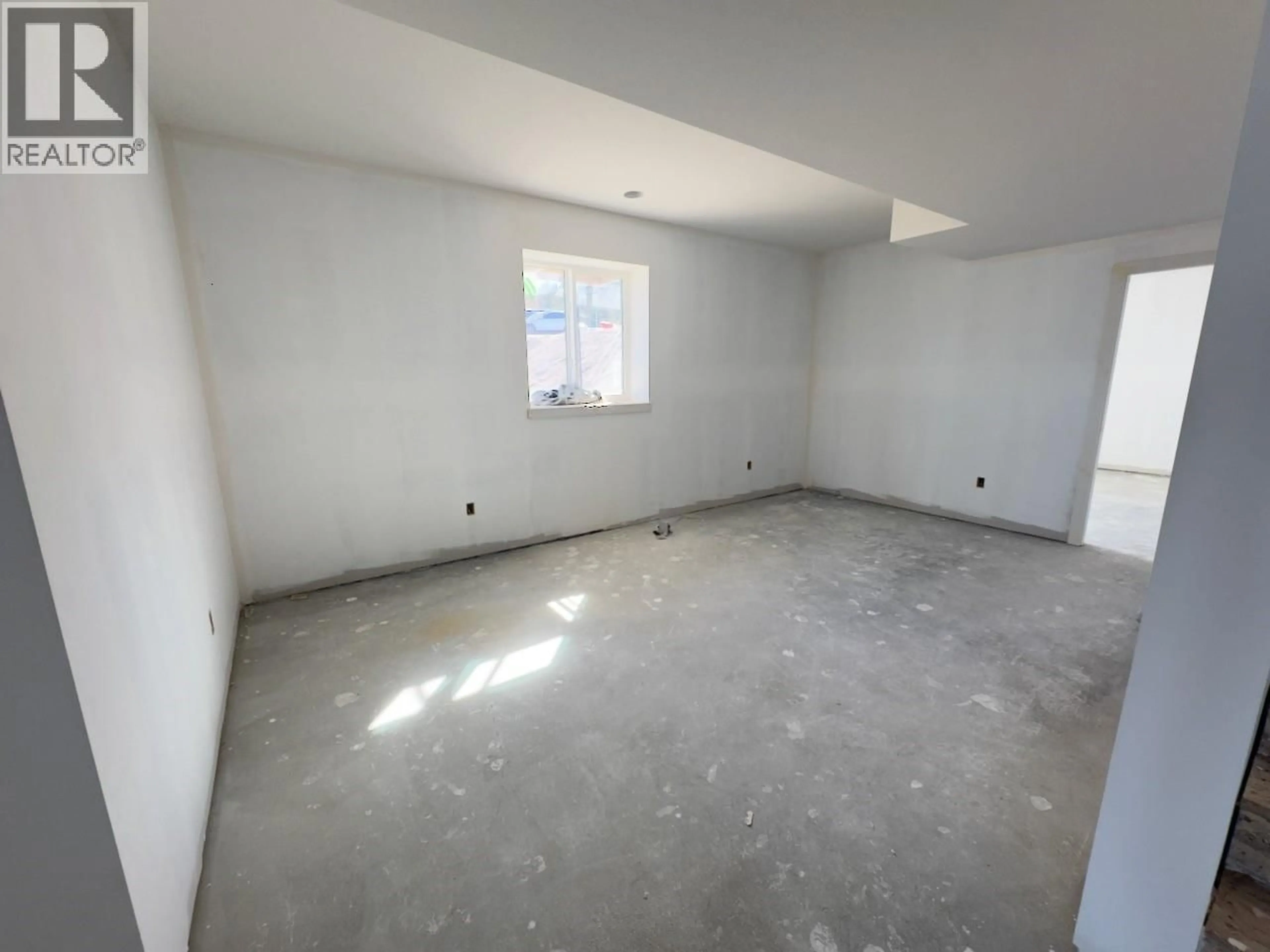 A pic of a room for 1660 CAMAS COURT, Kamloops British Columbia V2E0E6