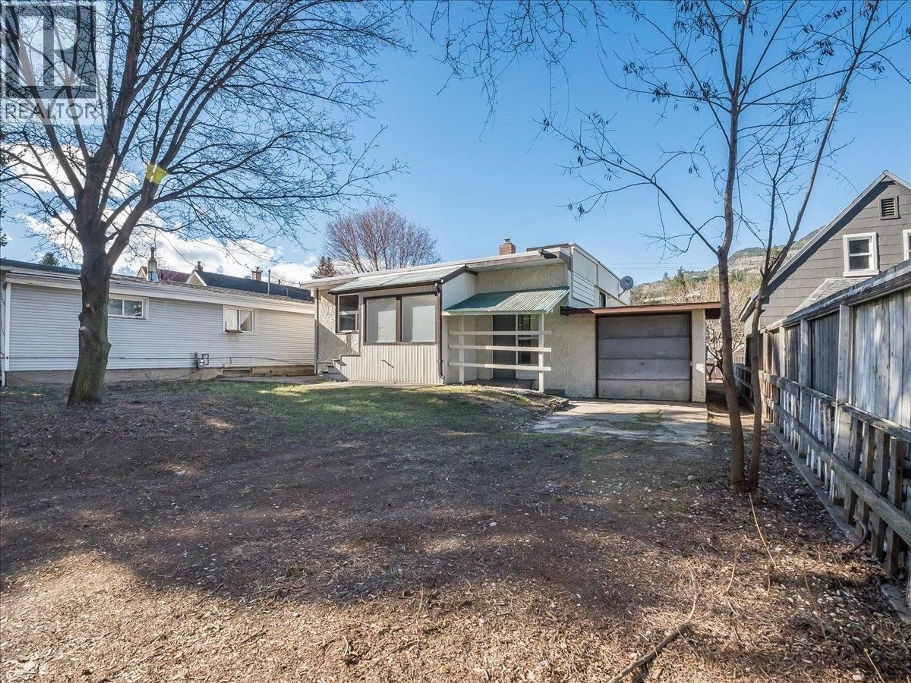 Unknown for 2172 SECOND AVENUE, Trail British Columbia V1N1N5