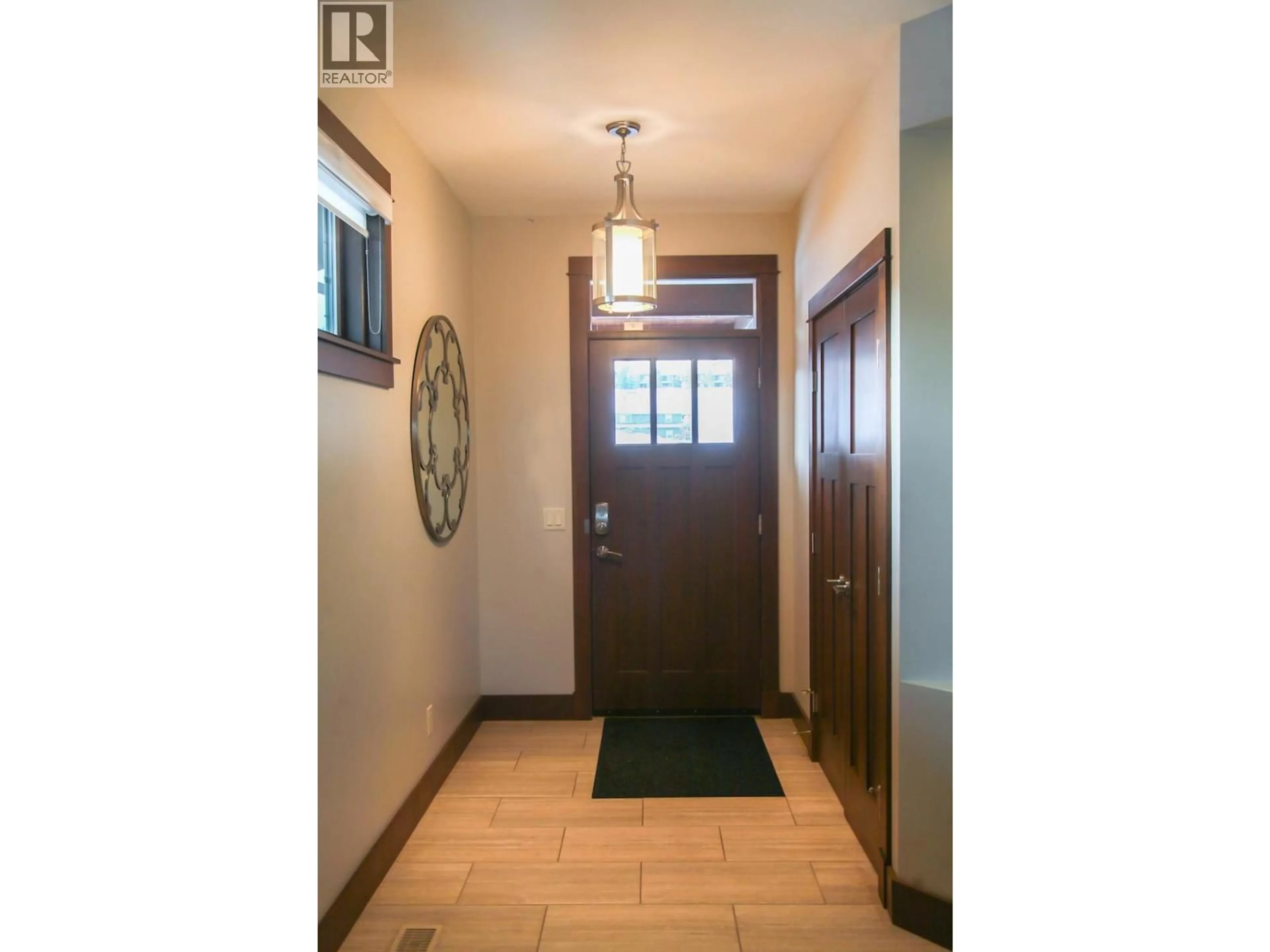 Indoor entryway for 3K - 101 DORMIE DRIVE, Vernon British Columbia V1H1Y6