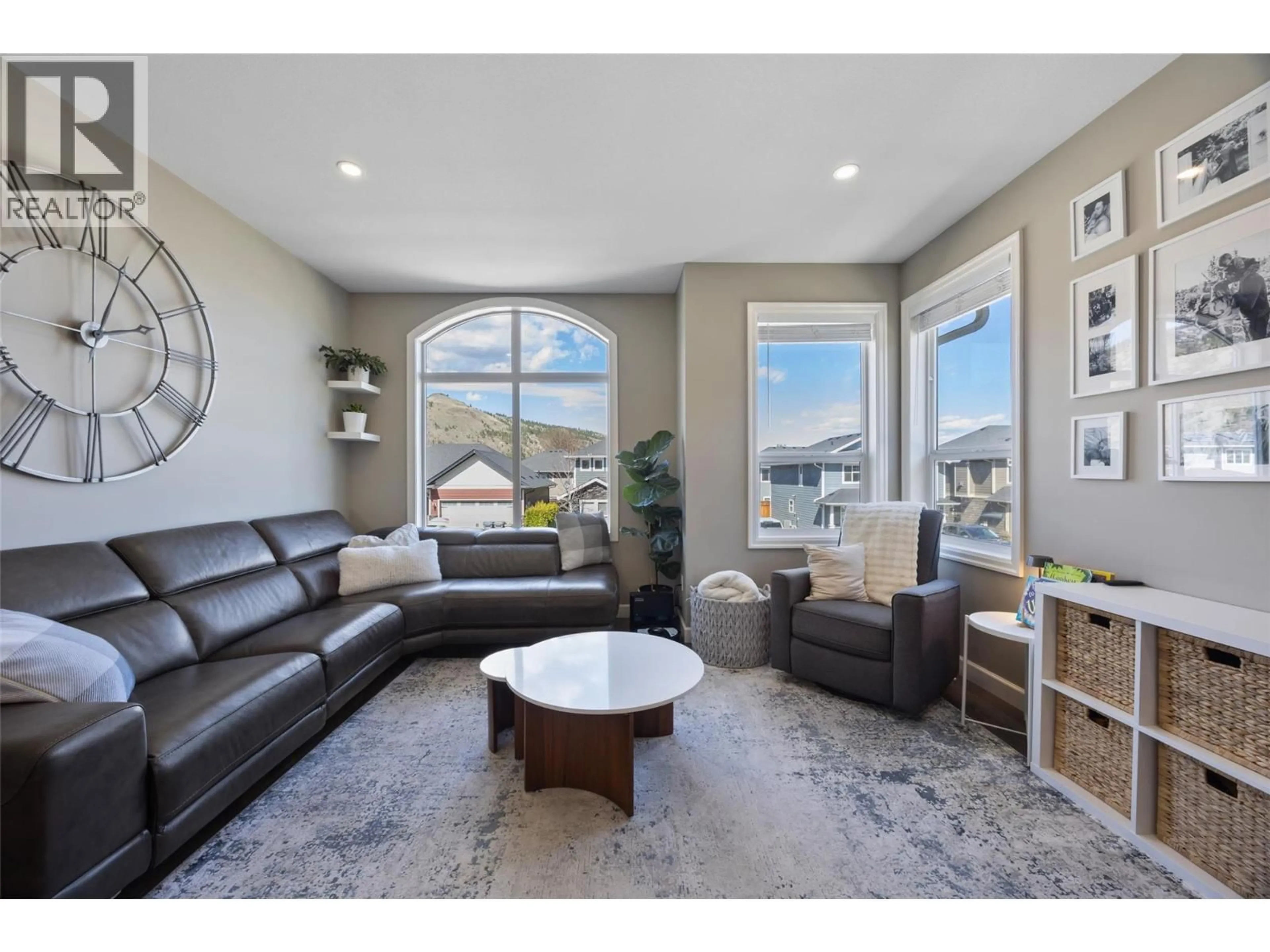 Living room with furniture, unknown for 753 HAYWARD PLACE, Kamloops British Columbia V2B0G1